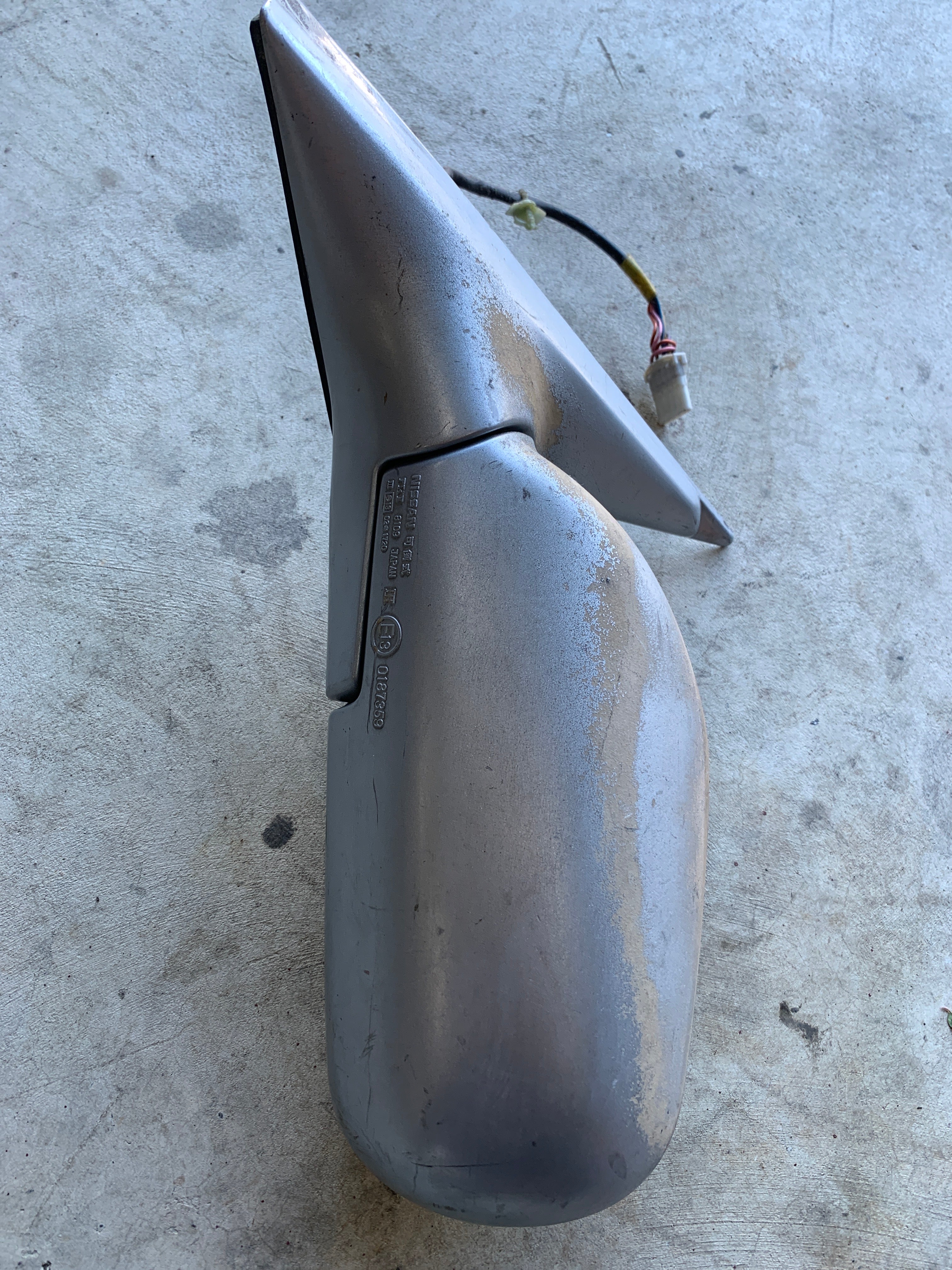 LEFT Wing Mirror, R32 4dr