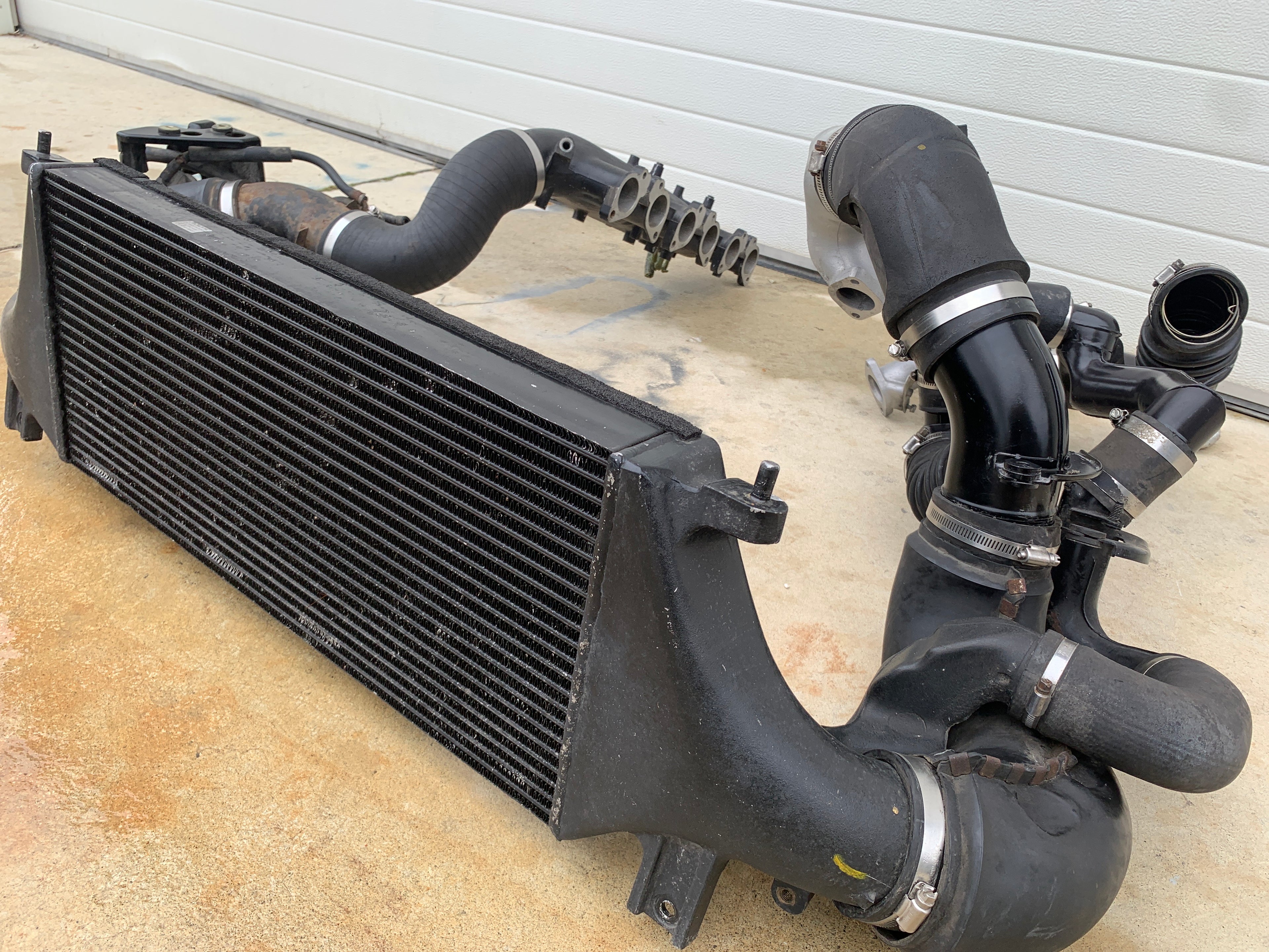 Factory R32 Intercooler/Piping/Intake Kit