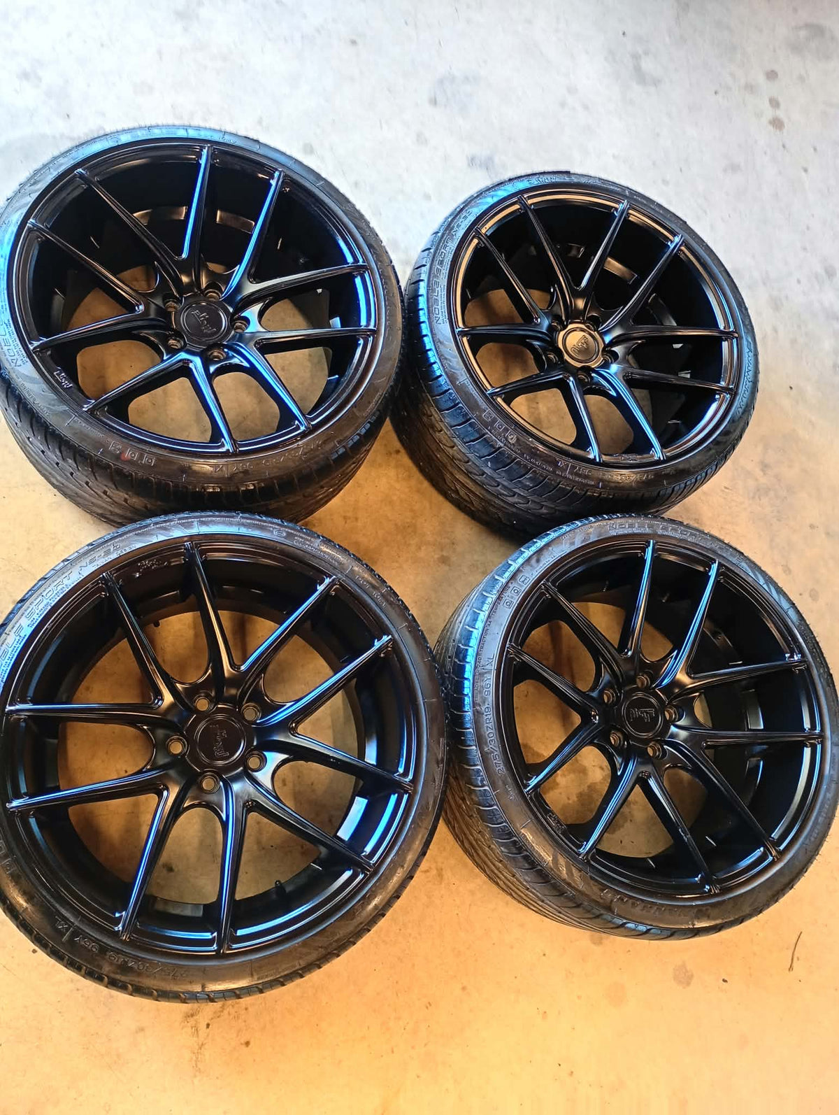 NICHE Wheels 19x10" w/Tyres 275/30