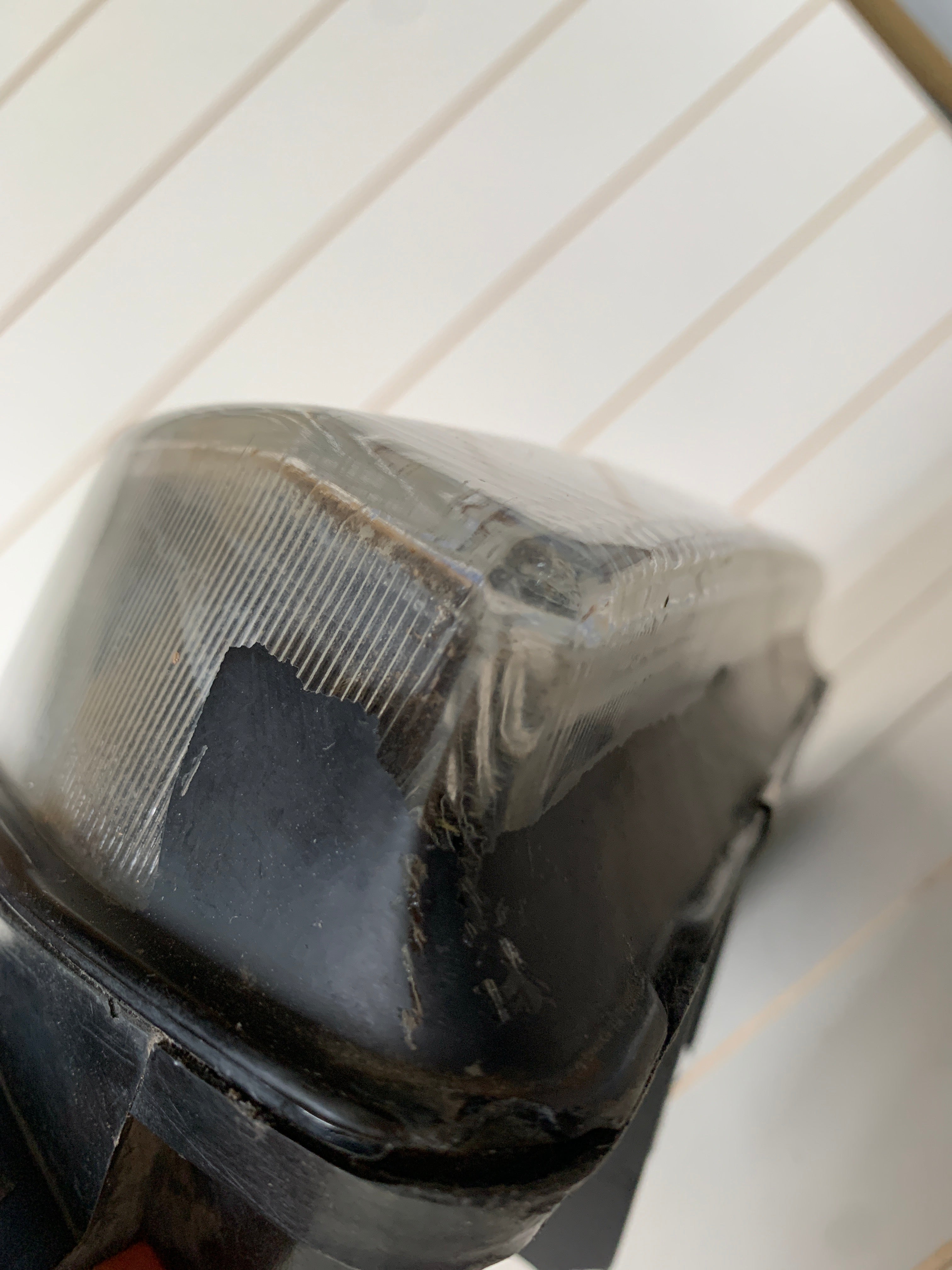 LEFT Head Light (damaged), R32