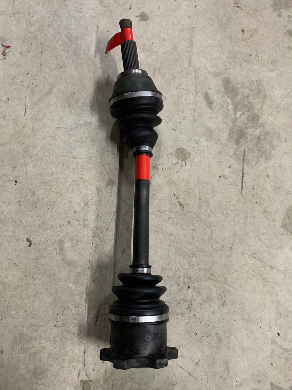RIGHT Rear Axle damaged, R32 GTR