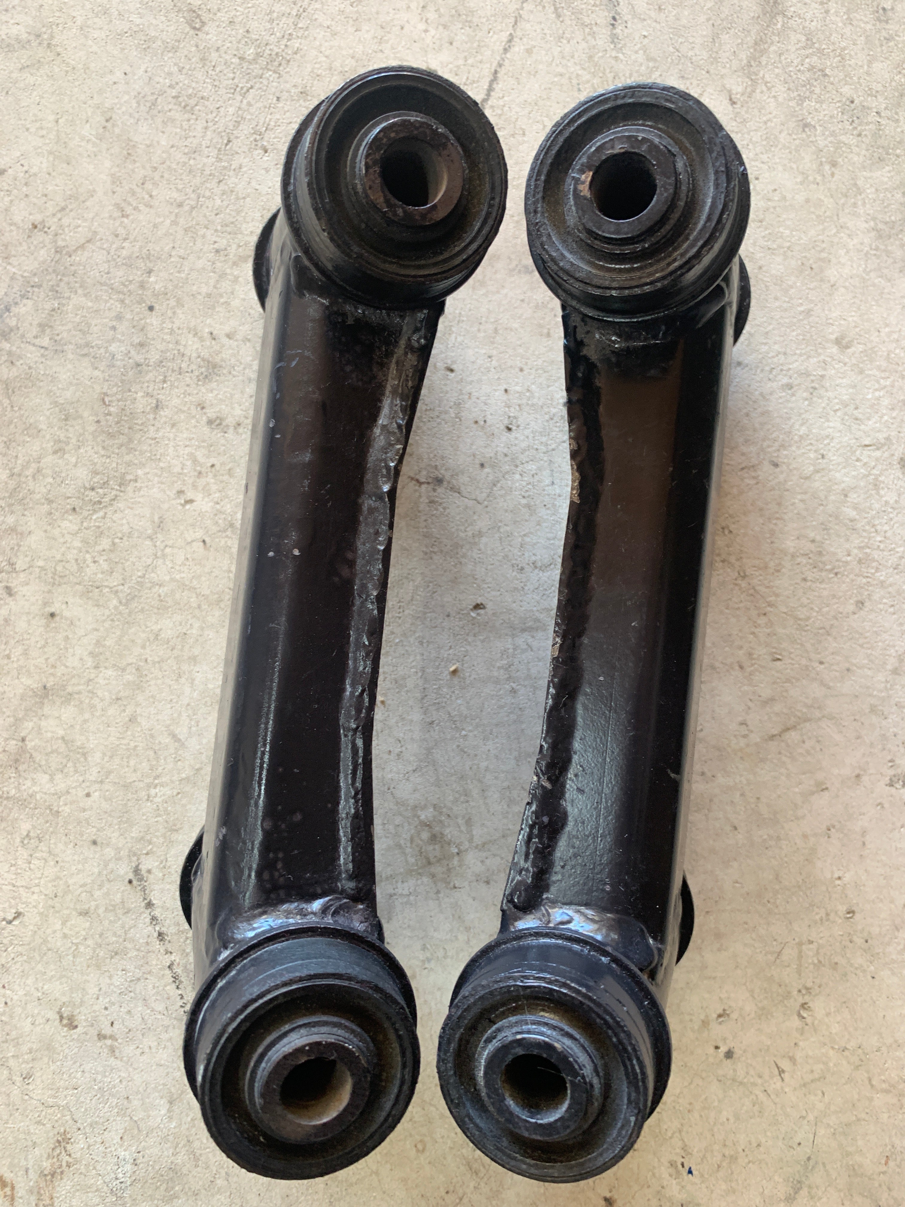 Negative Camber FRONT Upper Control Arms, R32