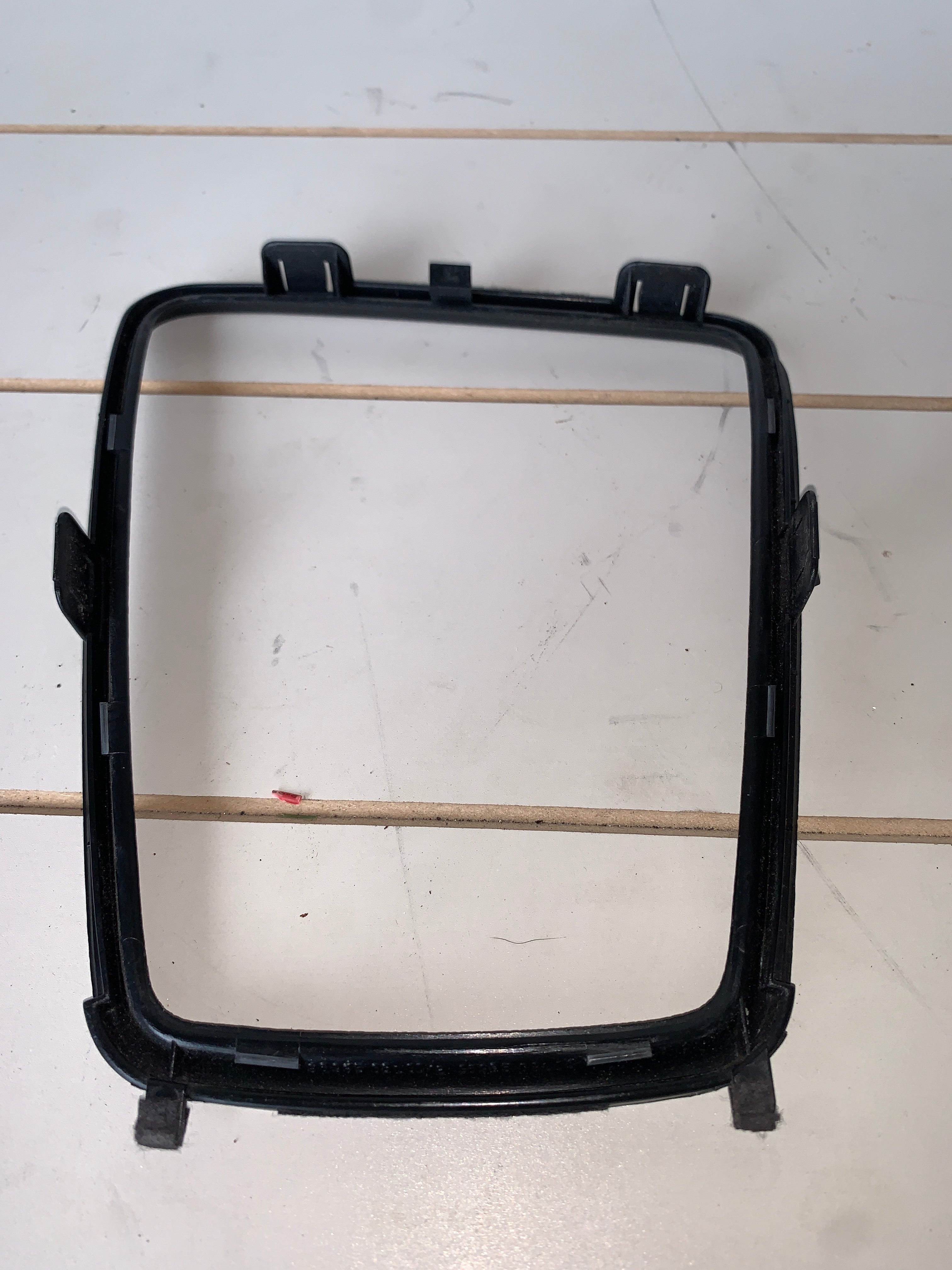 Gear Shifter Trim (damaged), R32