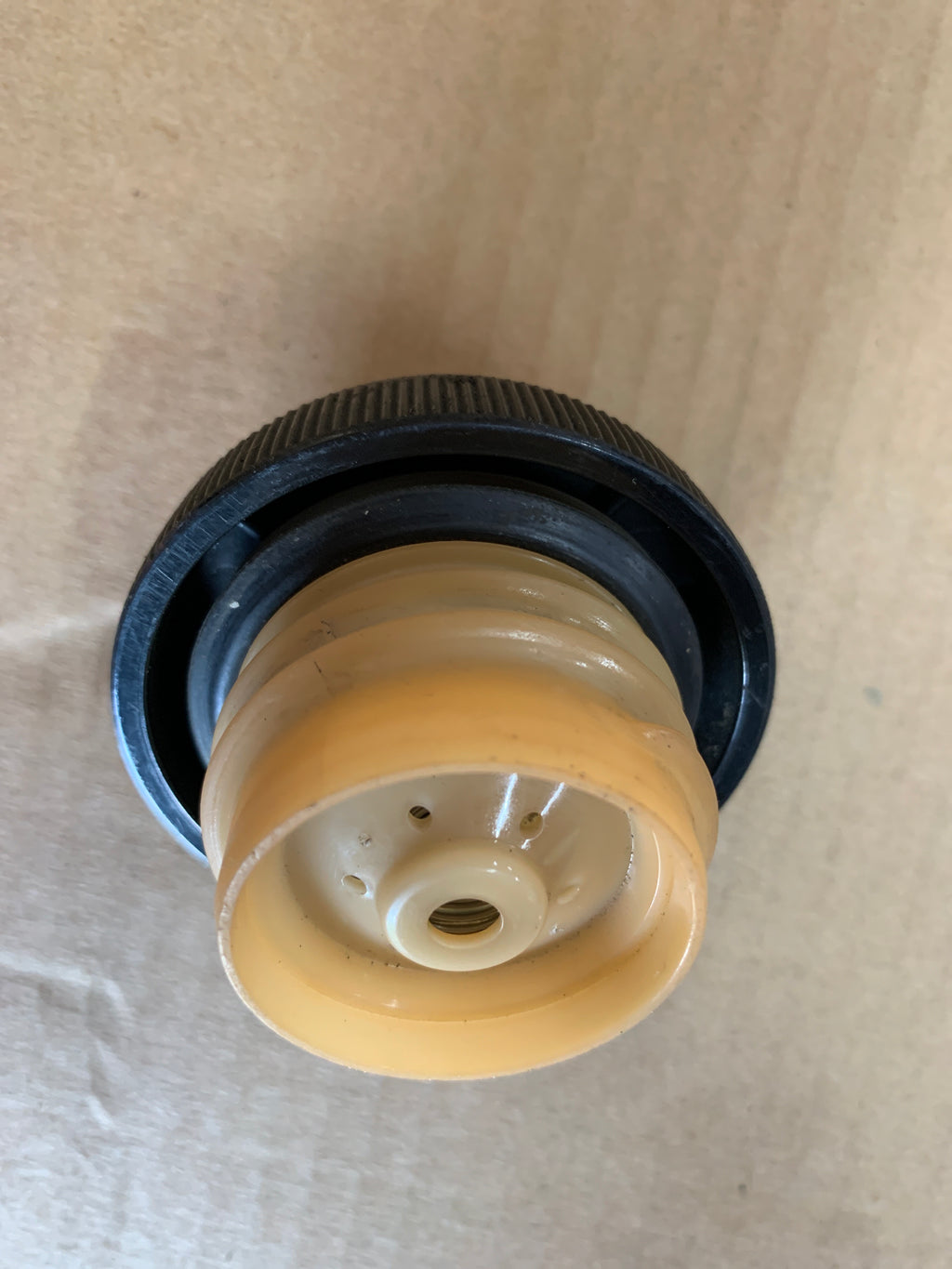 Fuel Cap, R32
