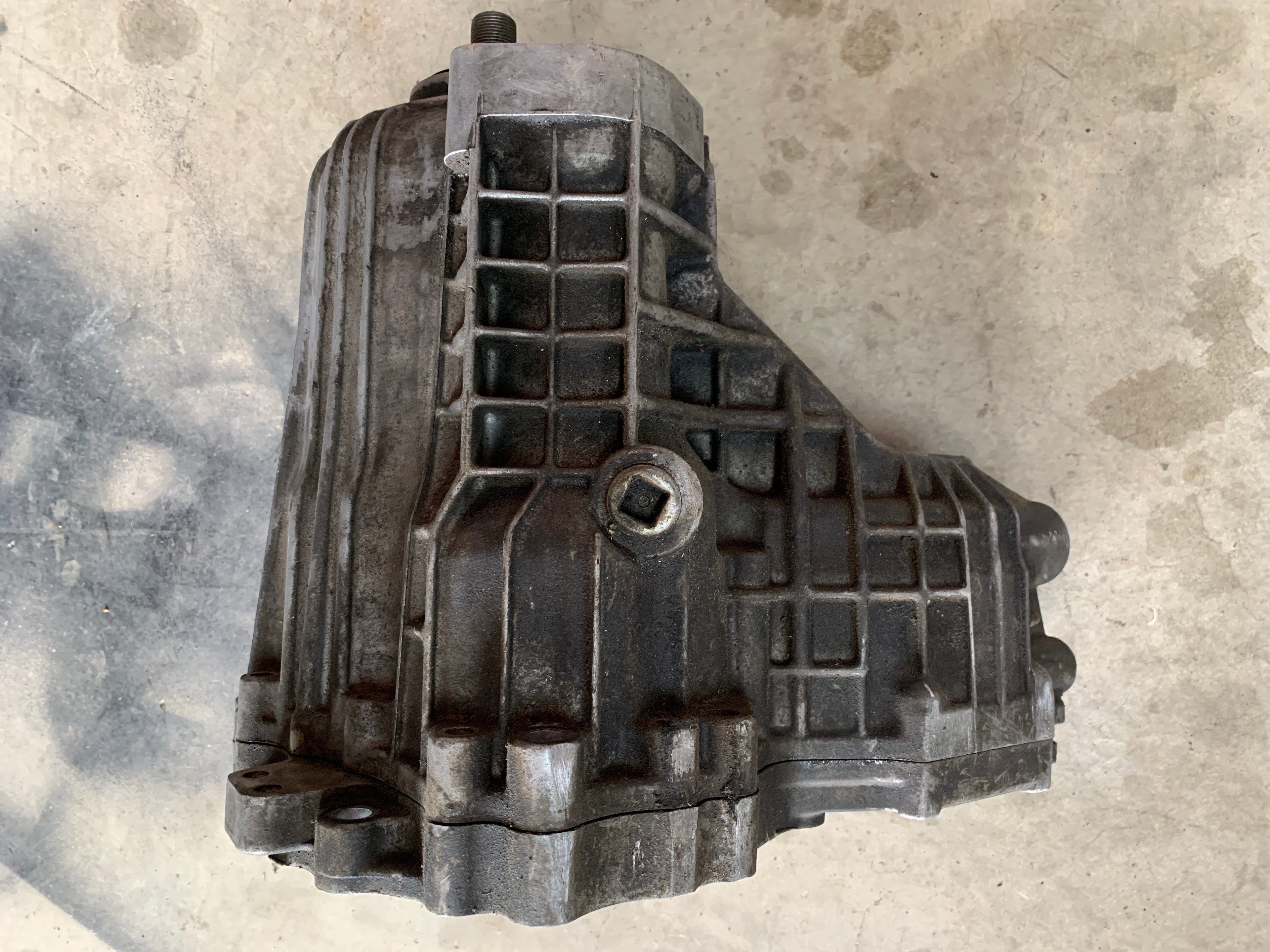 Transfer Case, R32 4WD