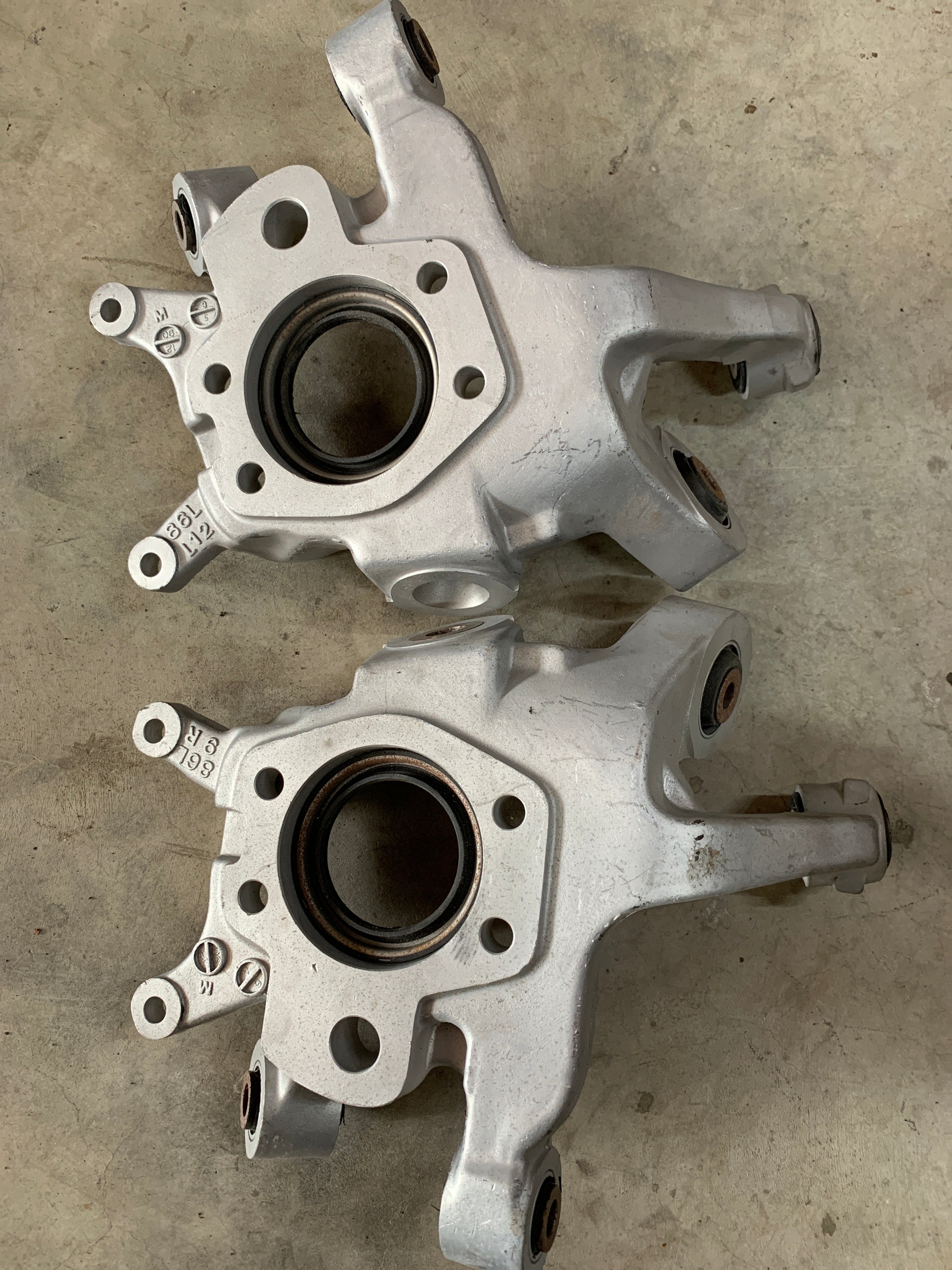 NON Hicas Alloy Hub Carriers, RWD