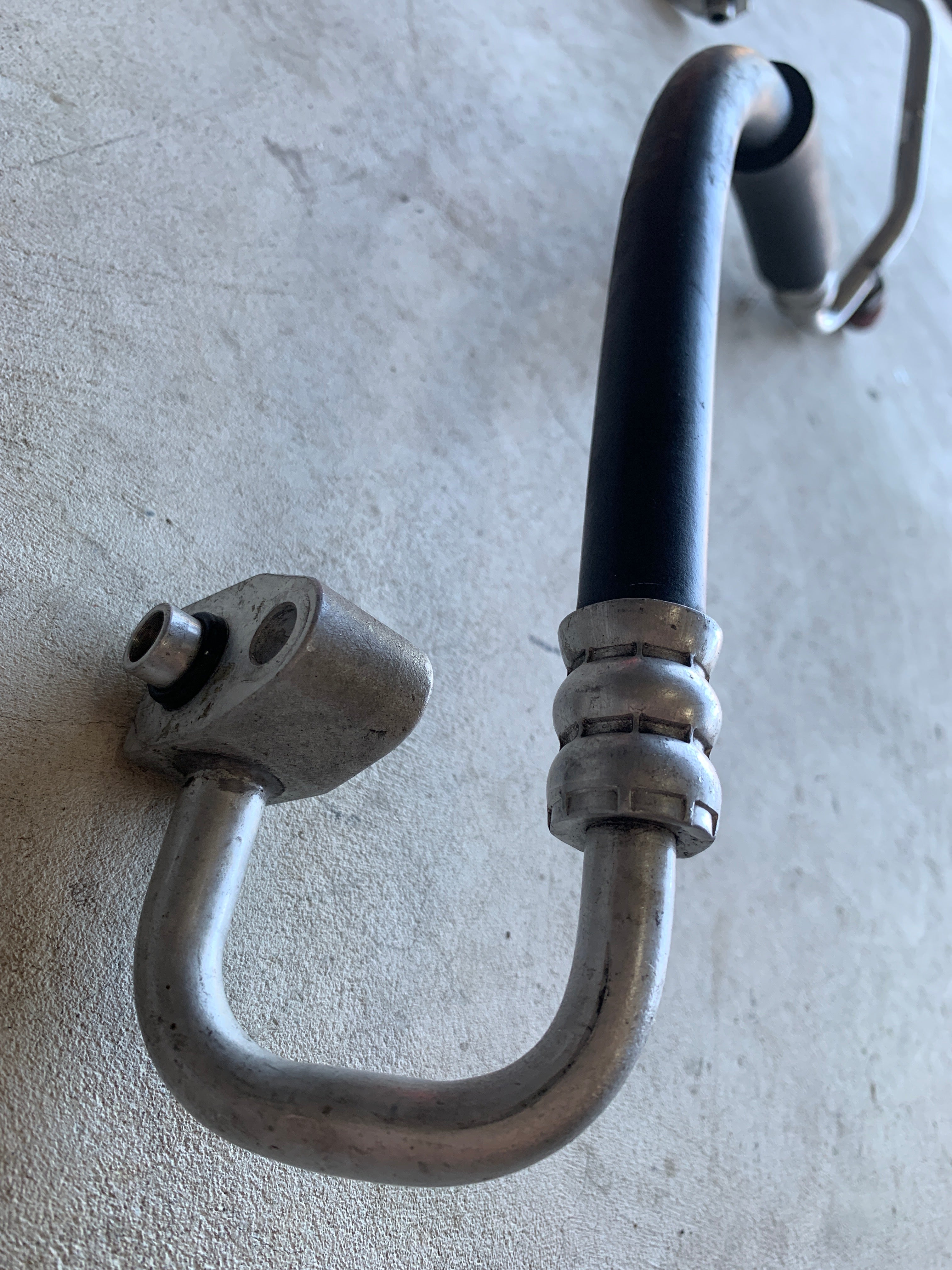 HIGH SIDE Air Conditioning Line, R32 Skyline