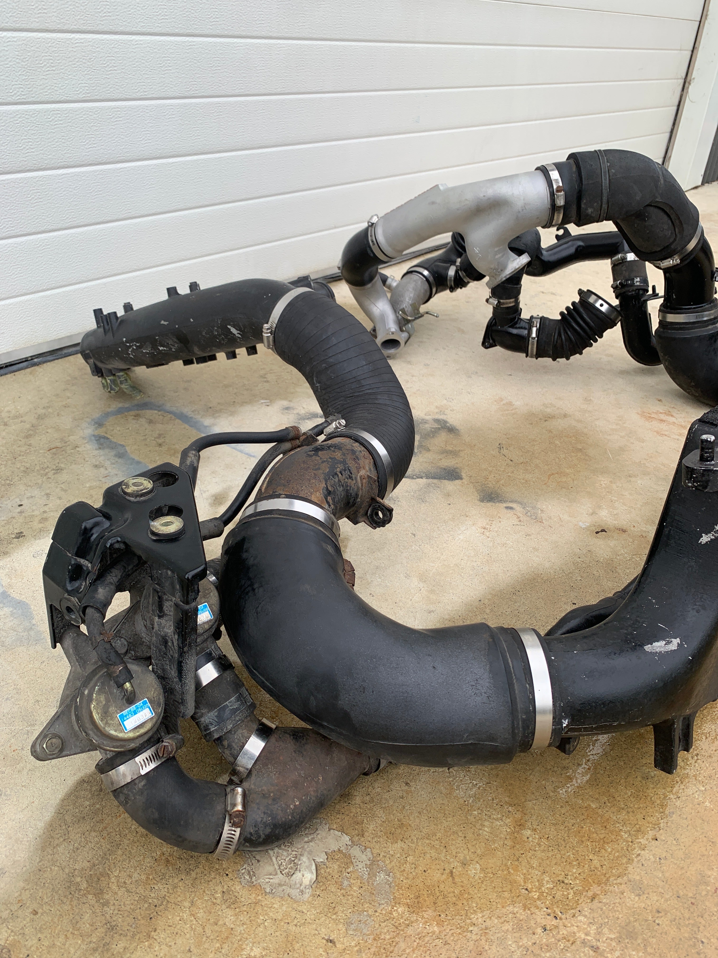 Factory R32 Intercooler/Piping/Intake Kit