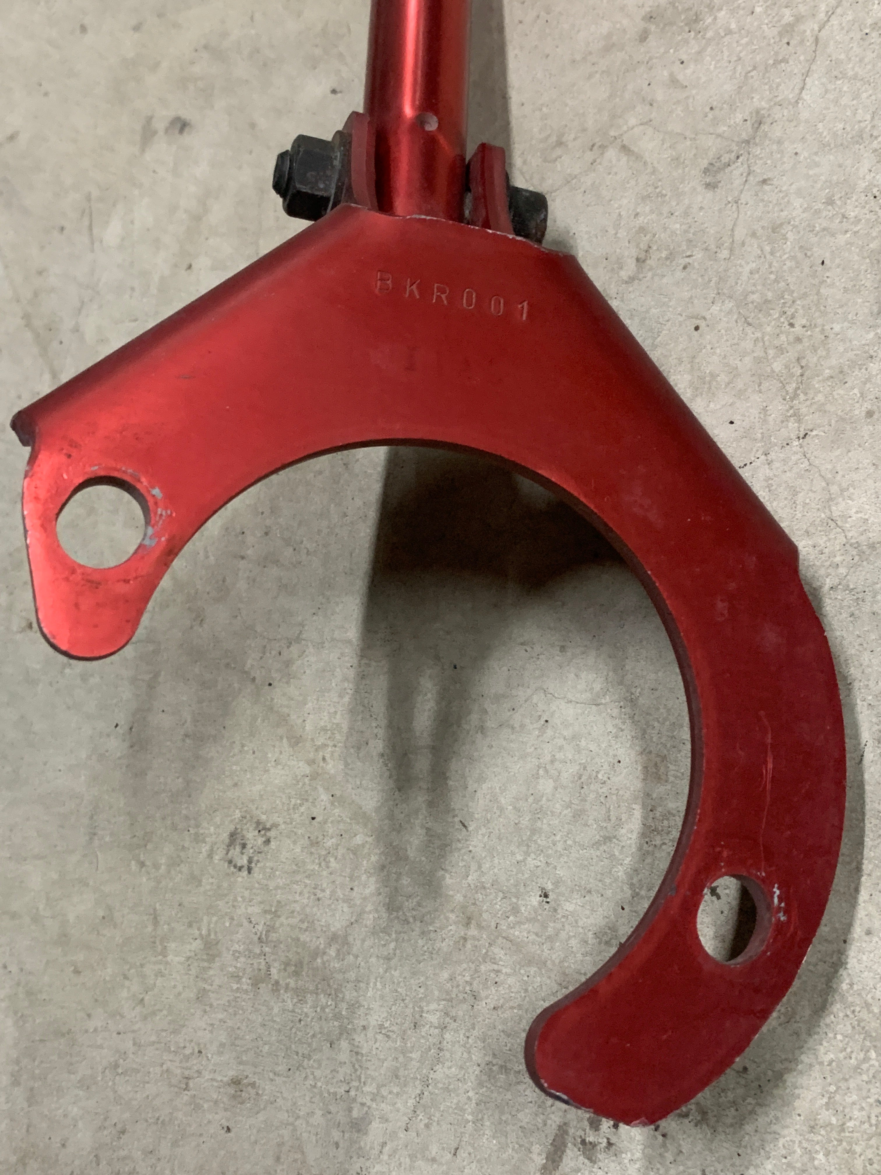 Apexi Front Strut Brace, R32