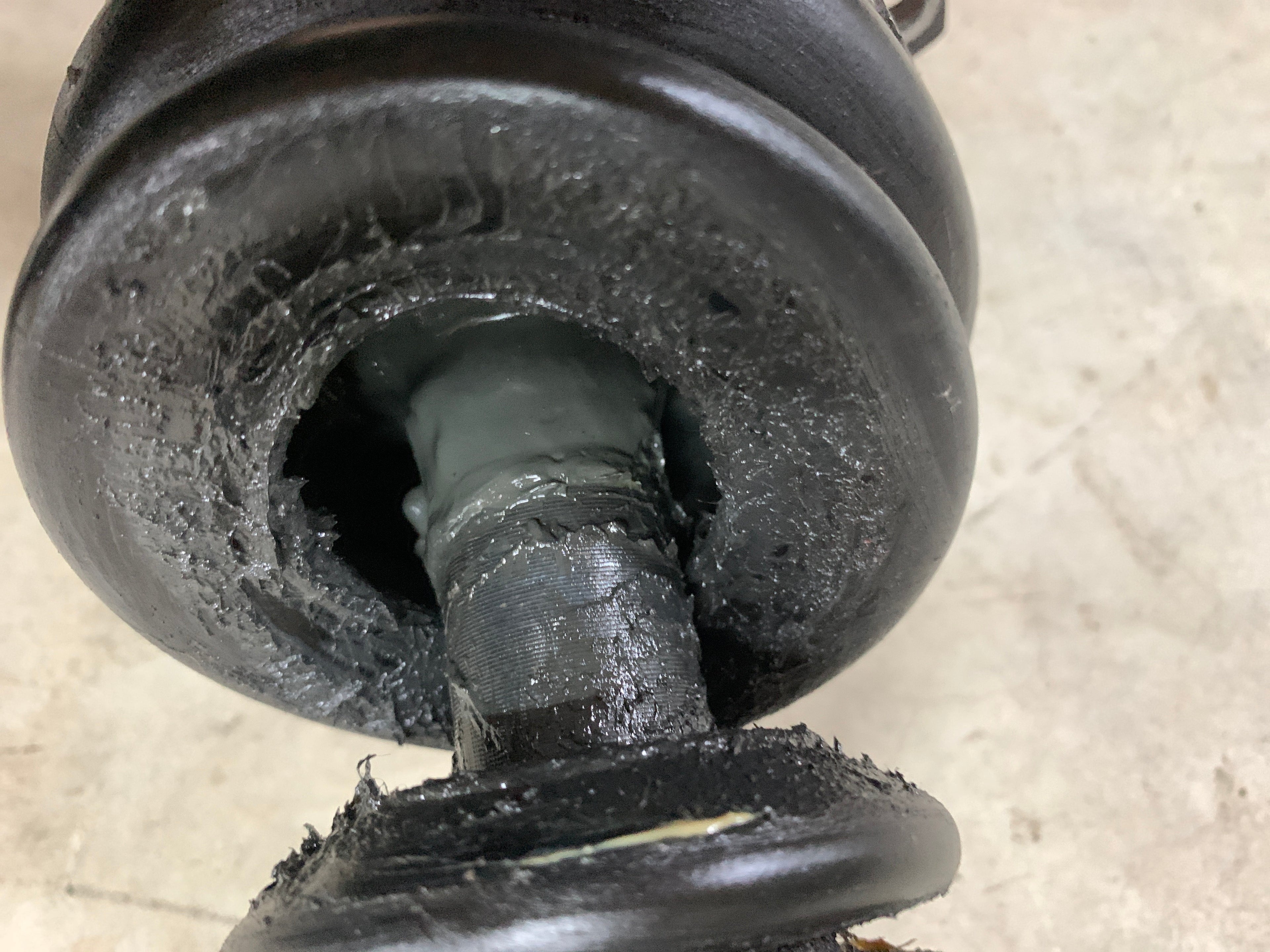 LEFT Front Axle damaged, R32 GTR