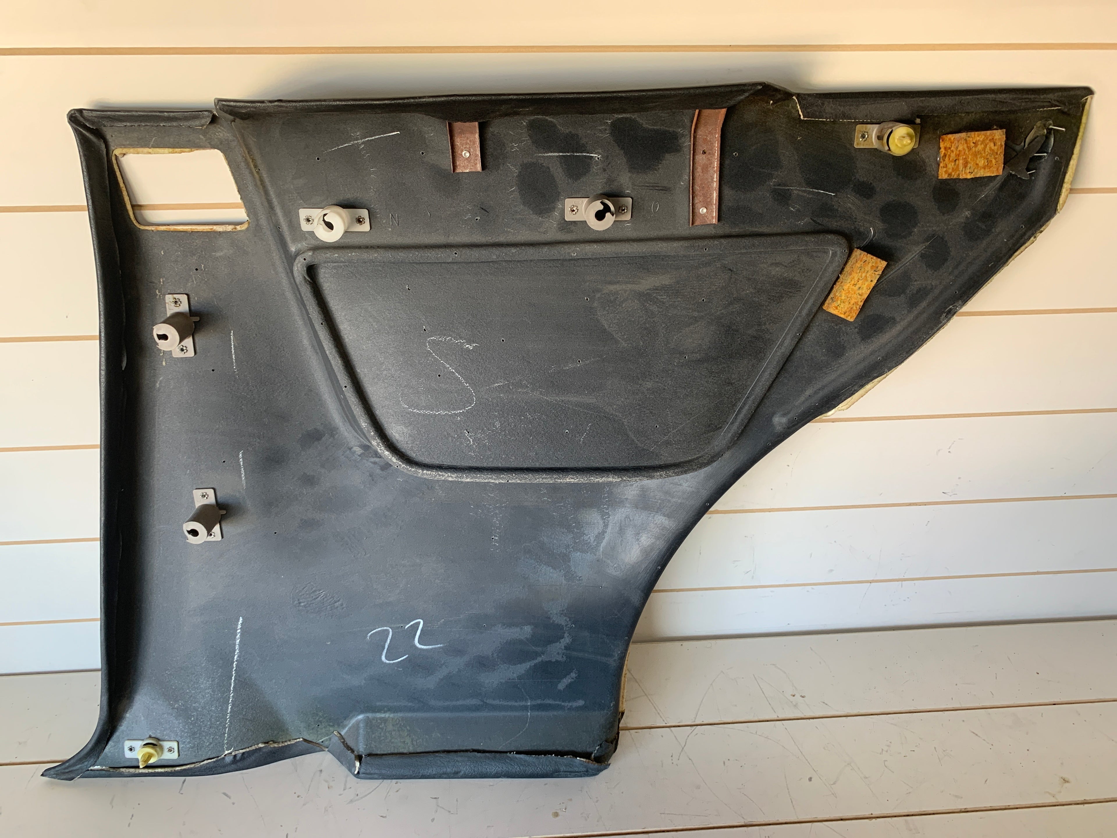 LEFT Lower 1/4 Trim, R32 GT-R