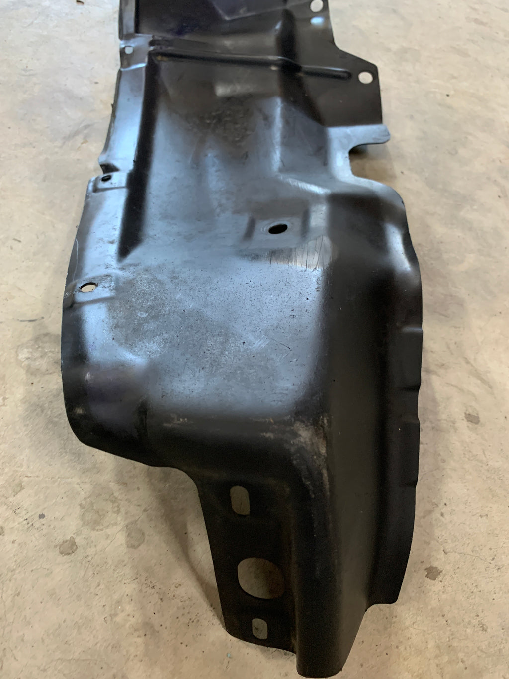 Front LEFT Guard Liner (back), R32 GTR