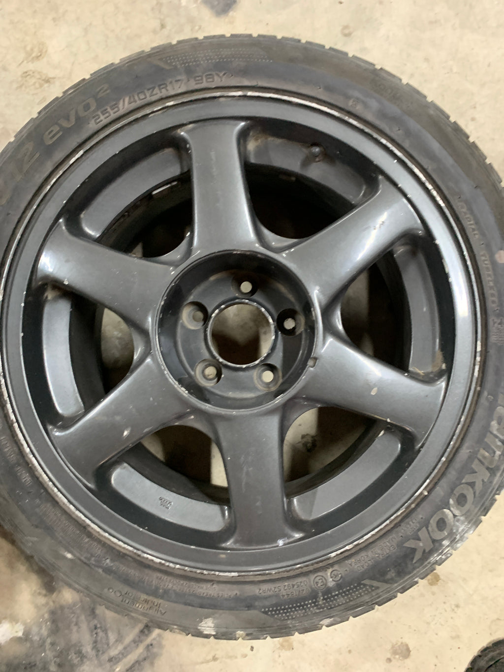 Avs Model 6, 17x9