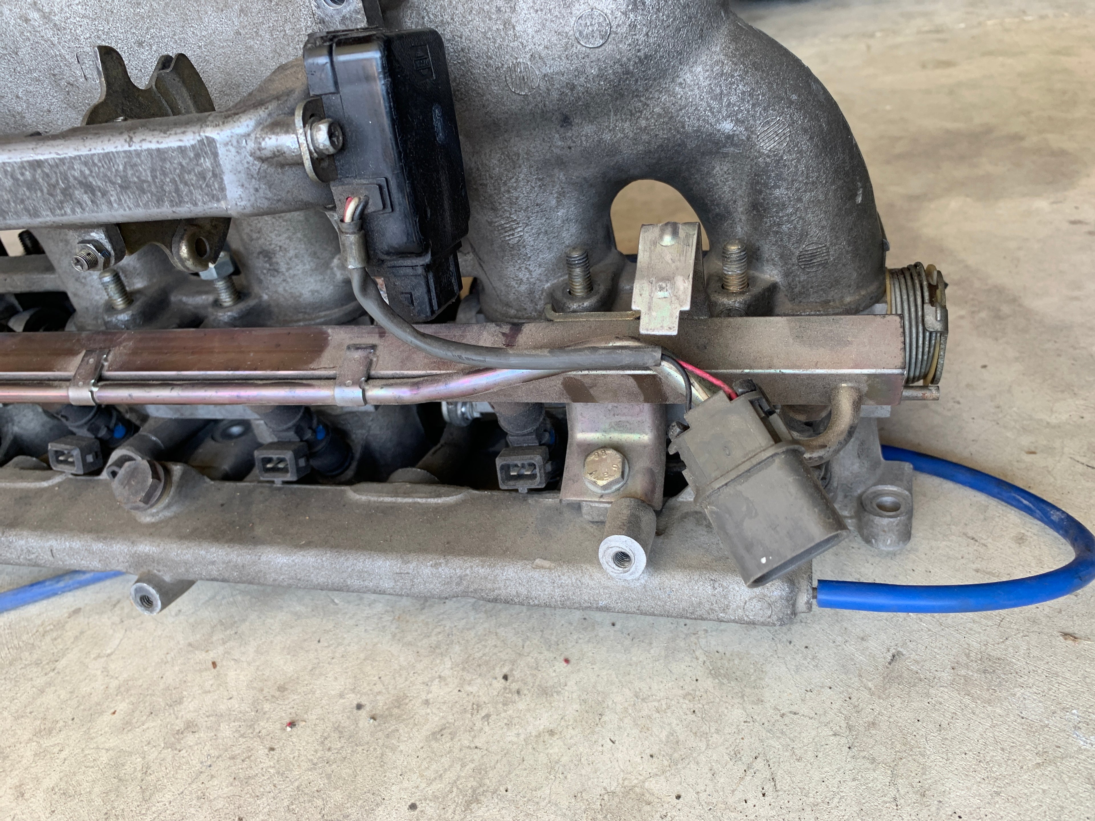 Intake Manifold w/Injectors, R33 GTR