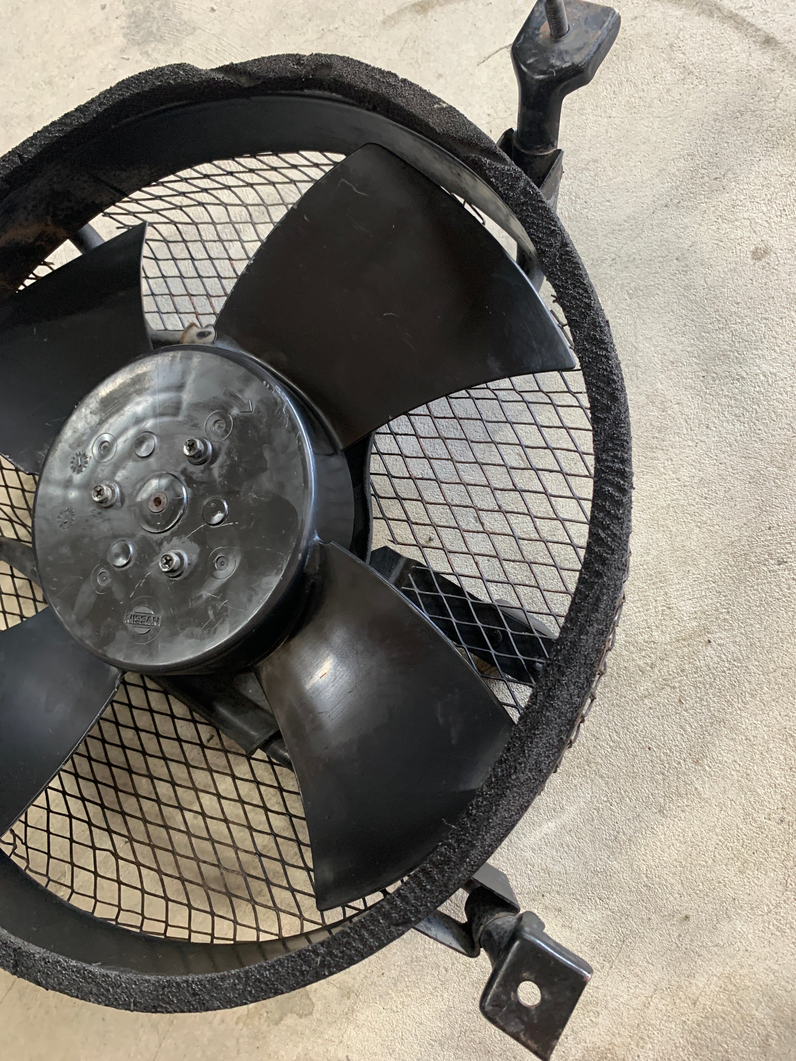 Electric Fan, R32