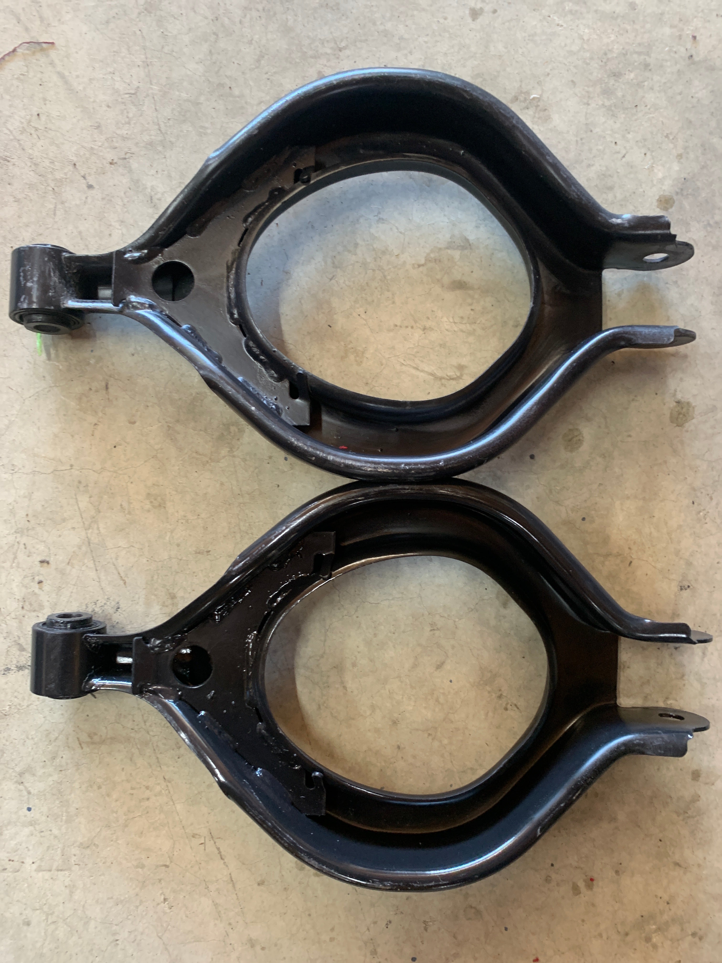 REAR Camber Arms, R32