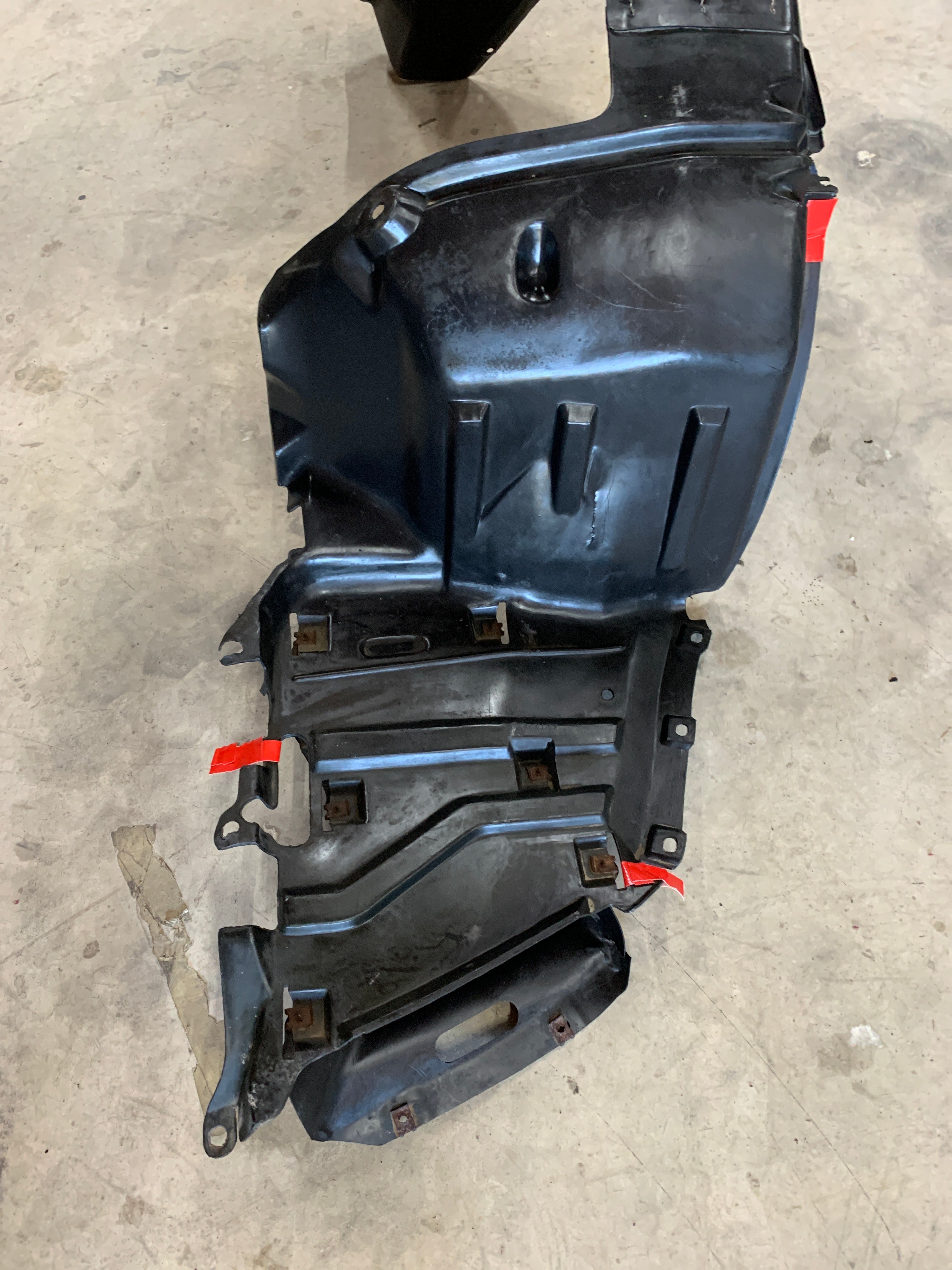 LEFT Front Guard Liner, R32 GTR