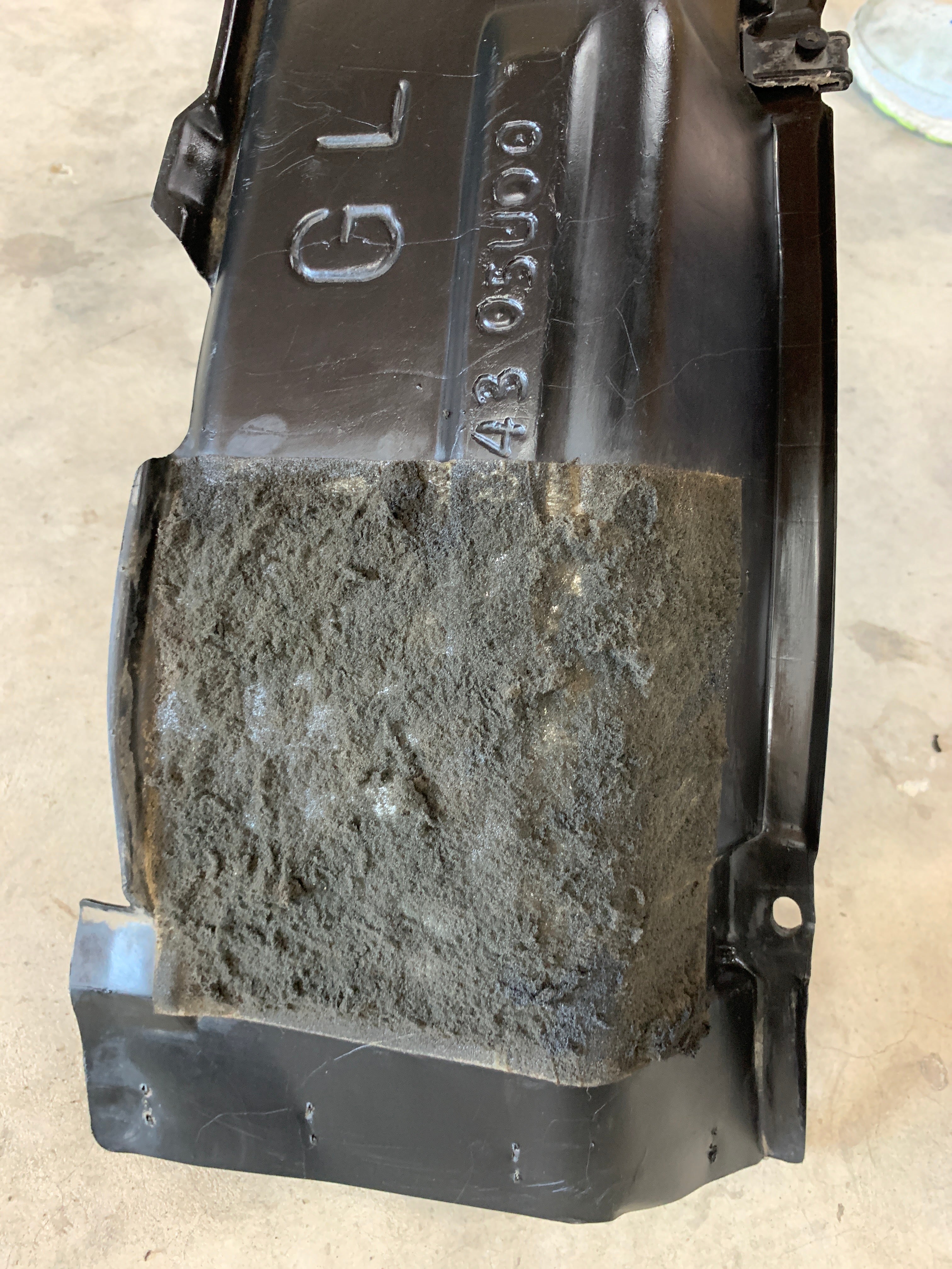 Front LEFT Guard Liner (back), R32 GTR