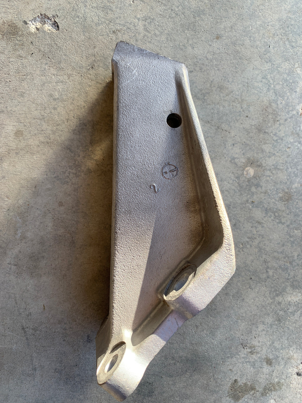 RIGHT Engine Mount Bracket, R32/33/34 GTR