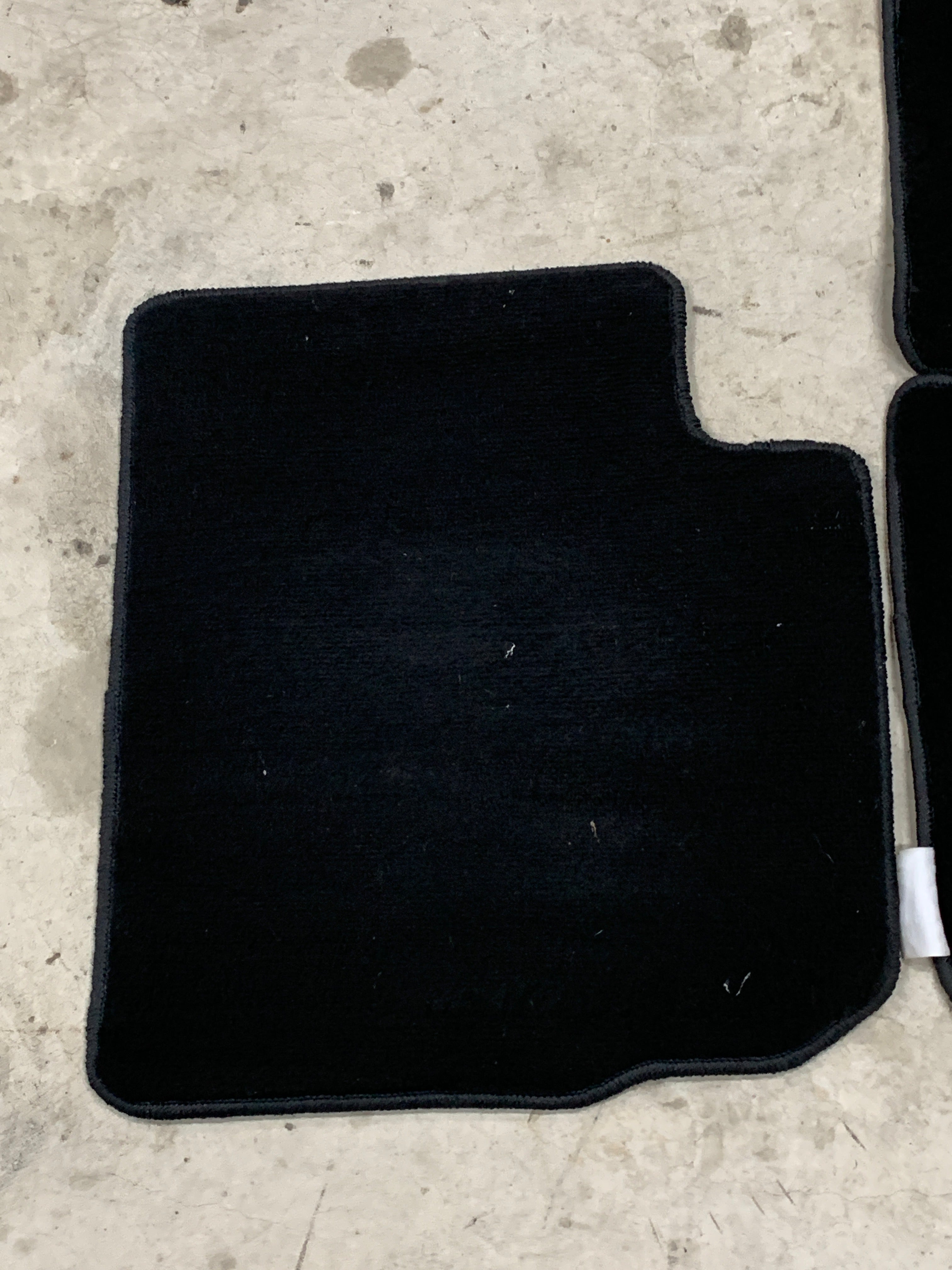 Kansai Service Floor Mats, R32