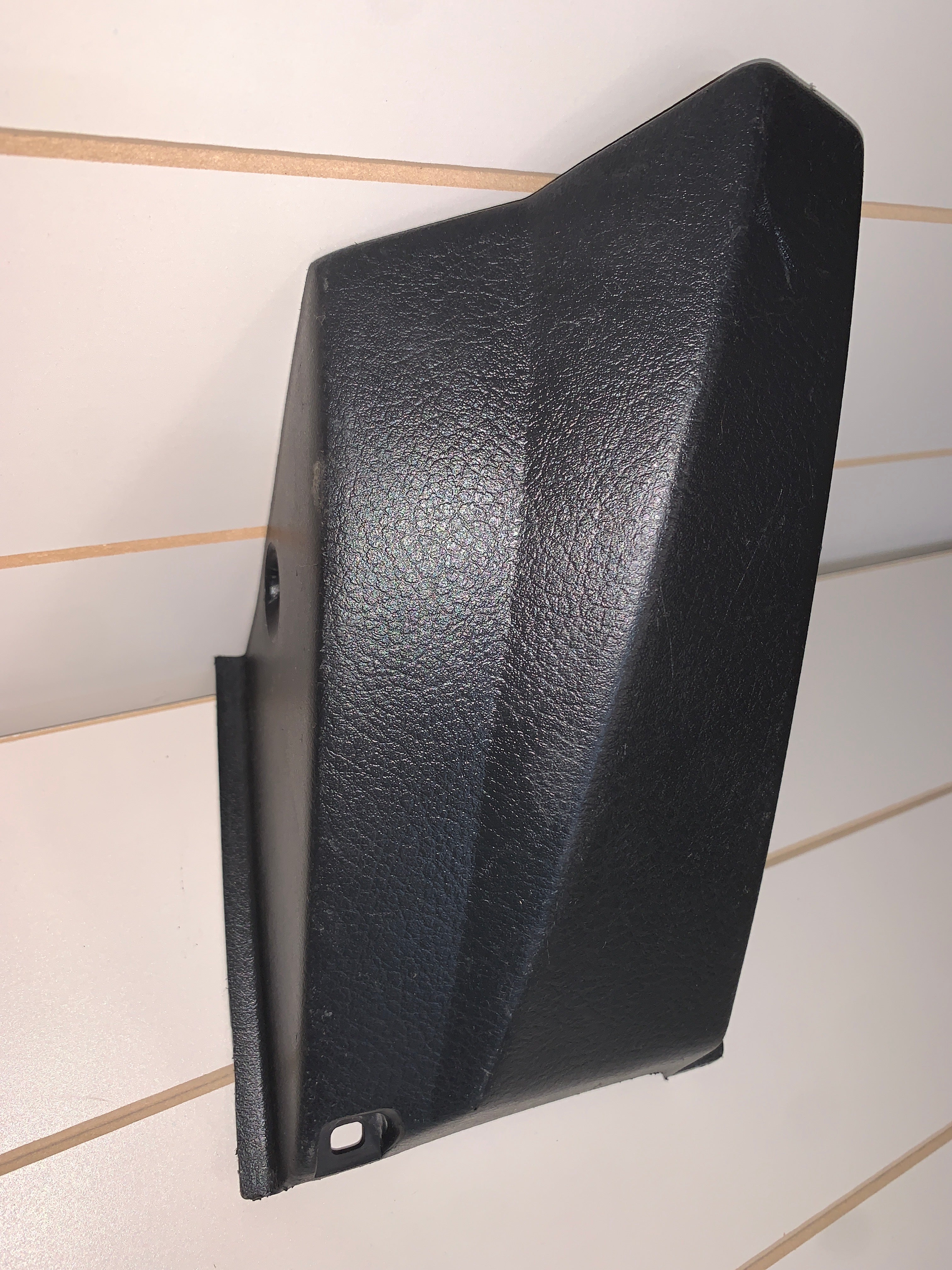 Lower Dash Panel (L) R32