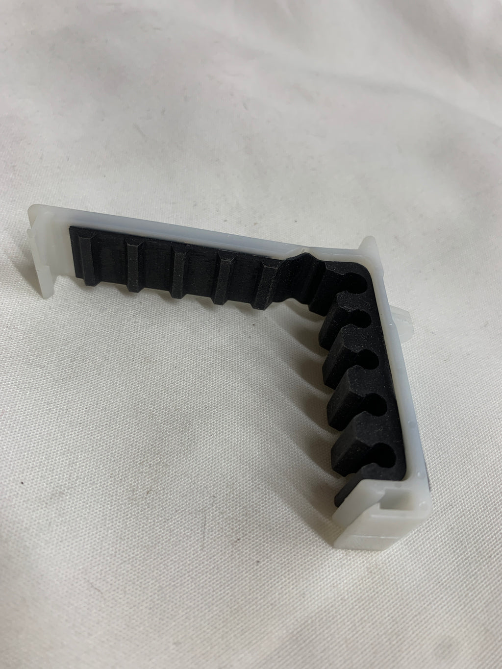 NEW Firewall Brake Line Clamp x1, R32