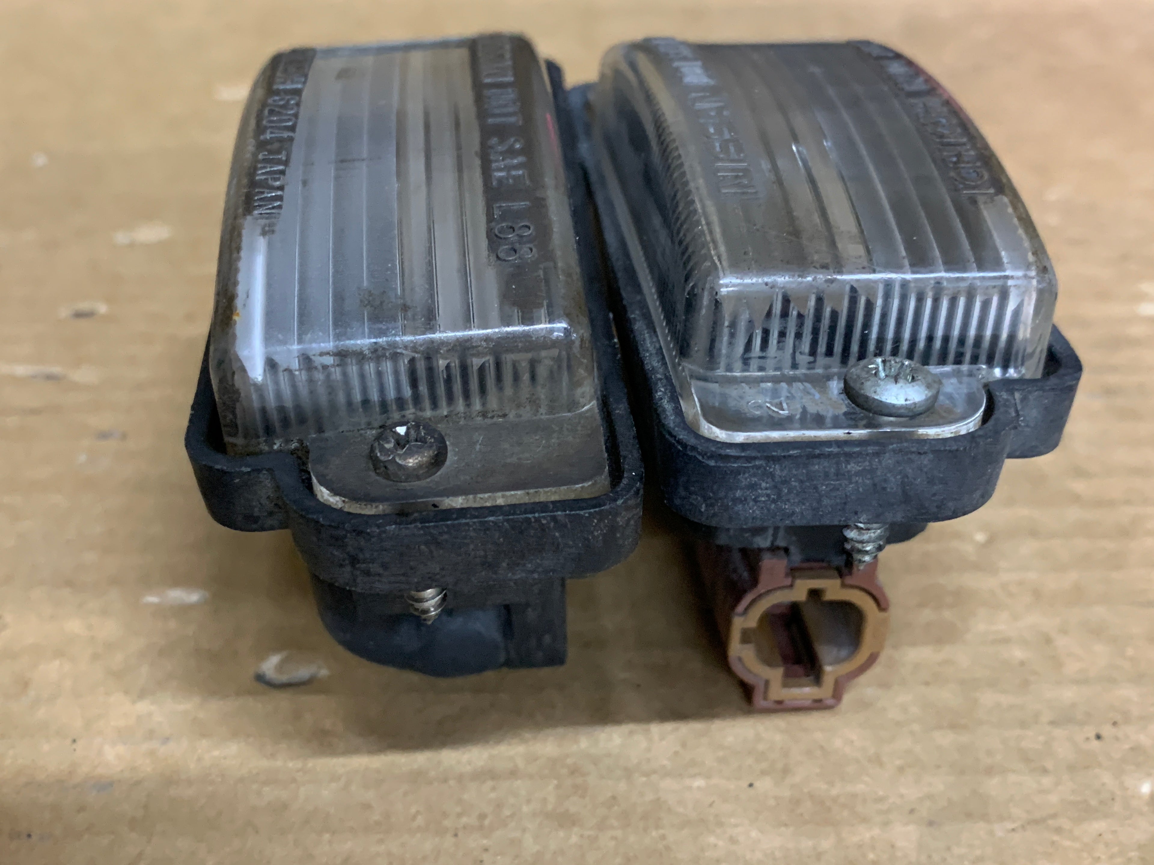 Number Plate Lights, R32