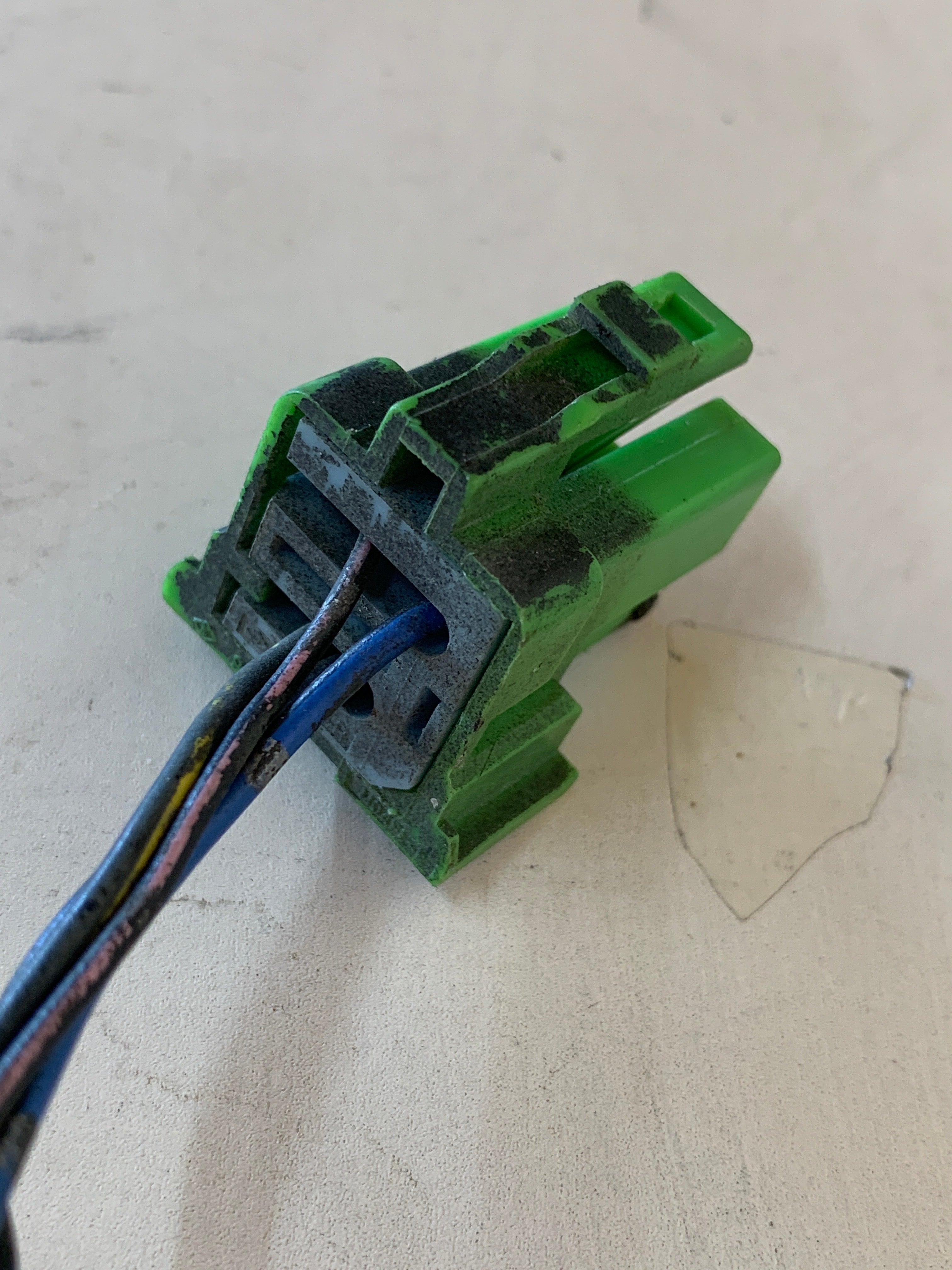 Common GREEN Relay PLUG, R32