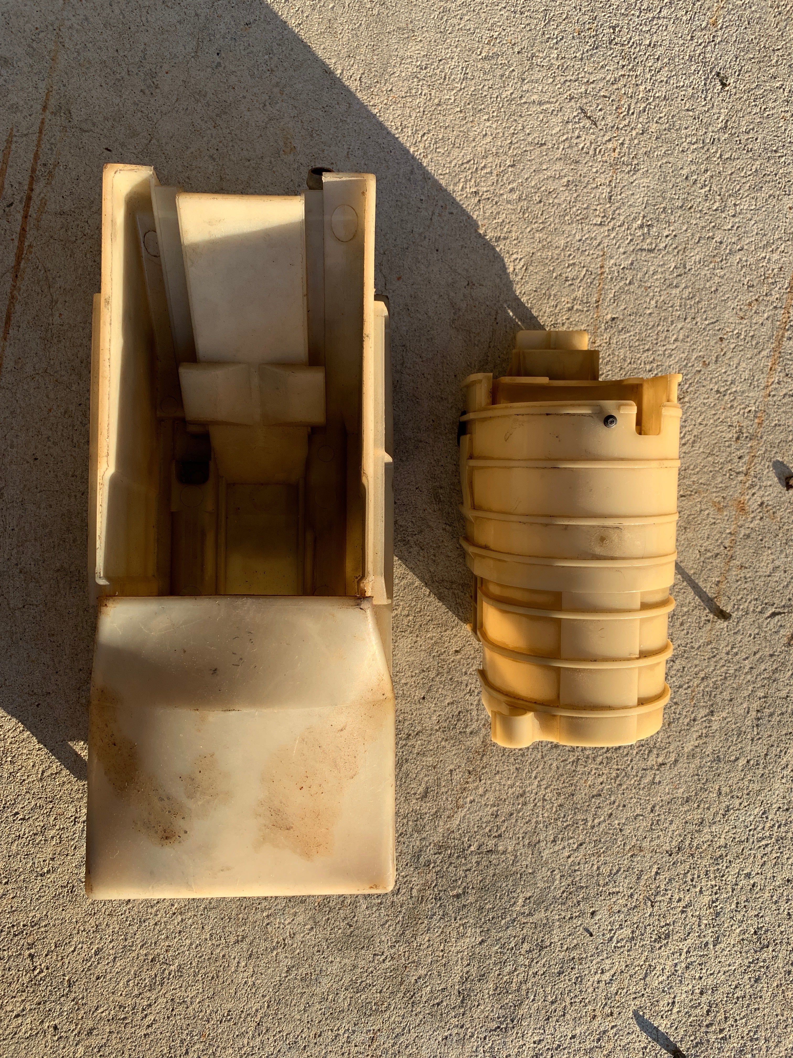 Fuel Pump Cradle, R32 GTR