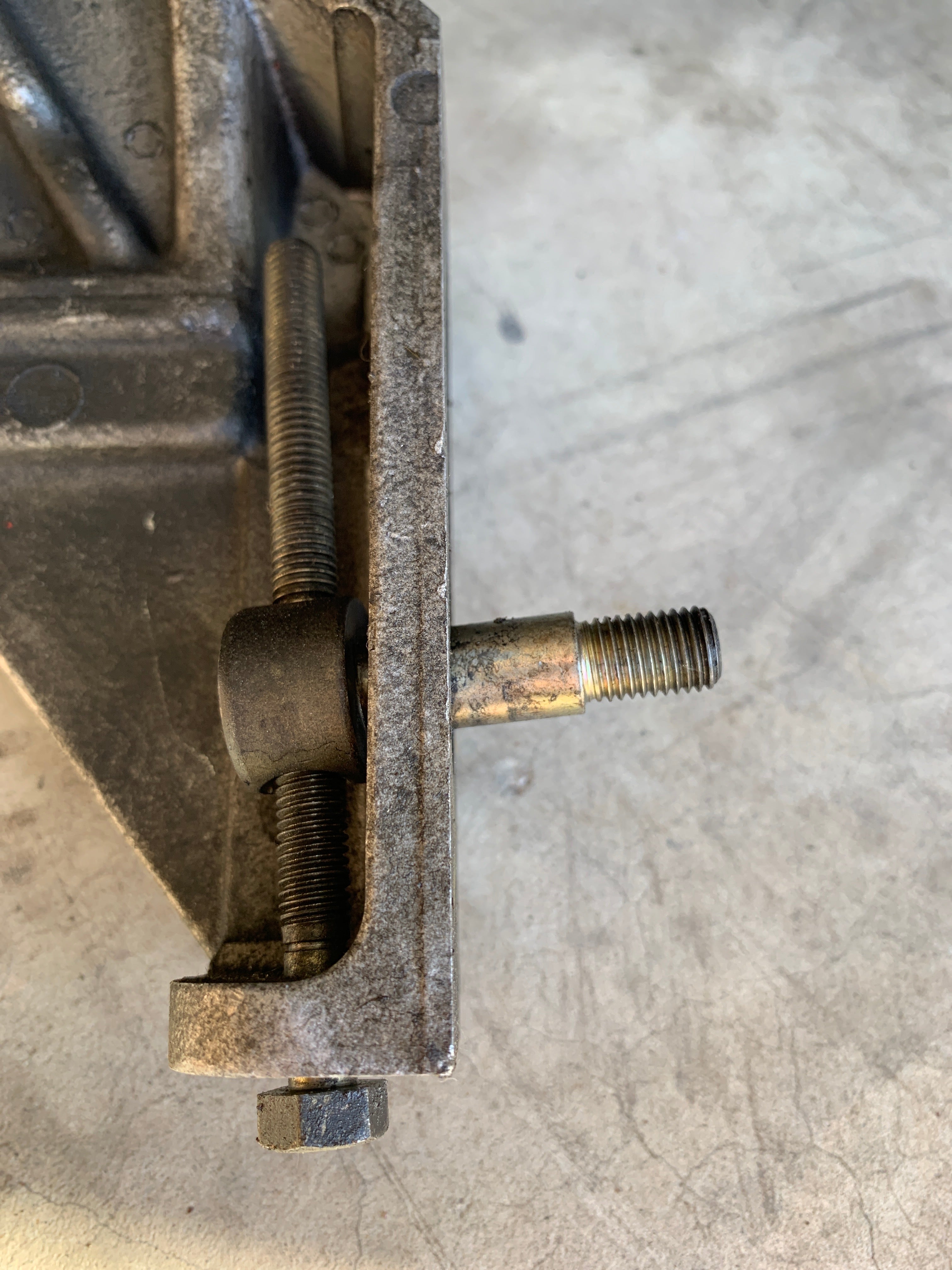 AC Compressor Bracket, R32 GTR