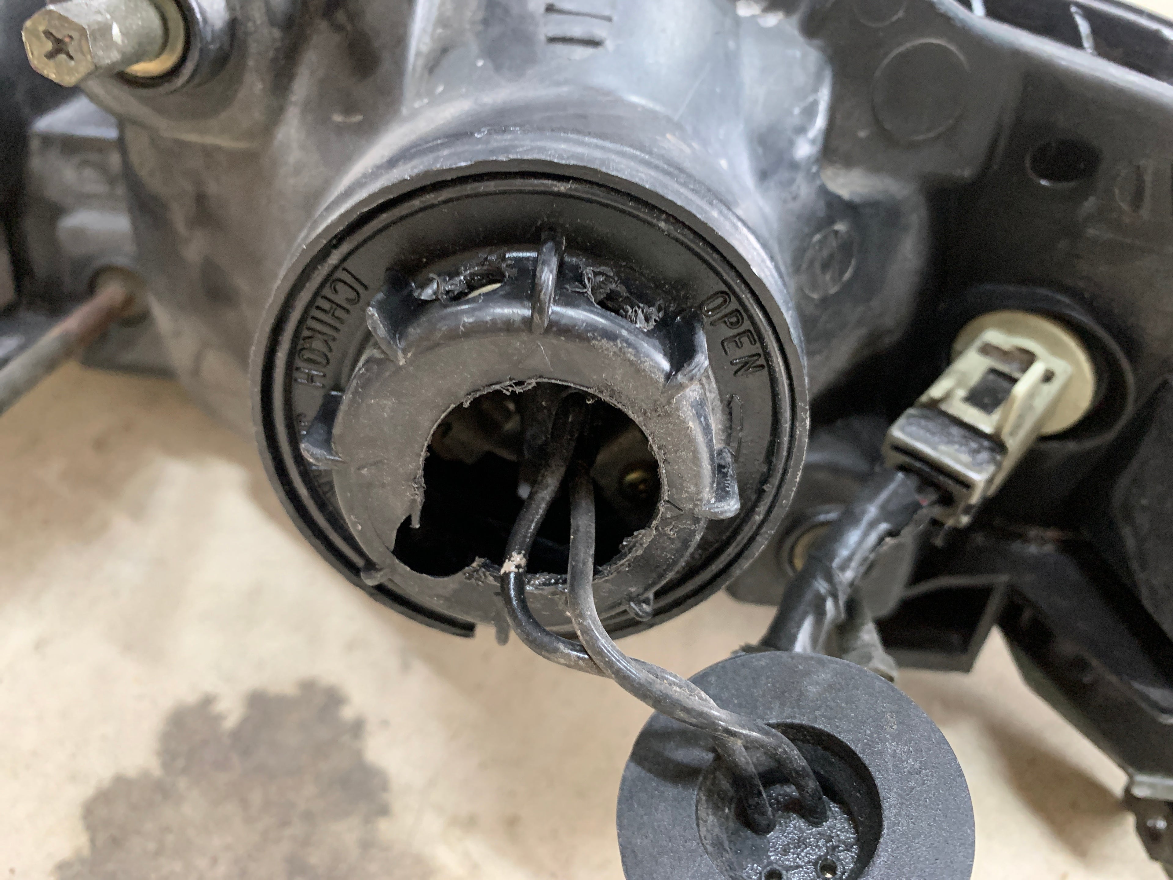 RIGHT Headlight, R33 Series 1