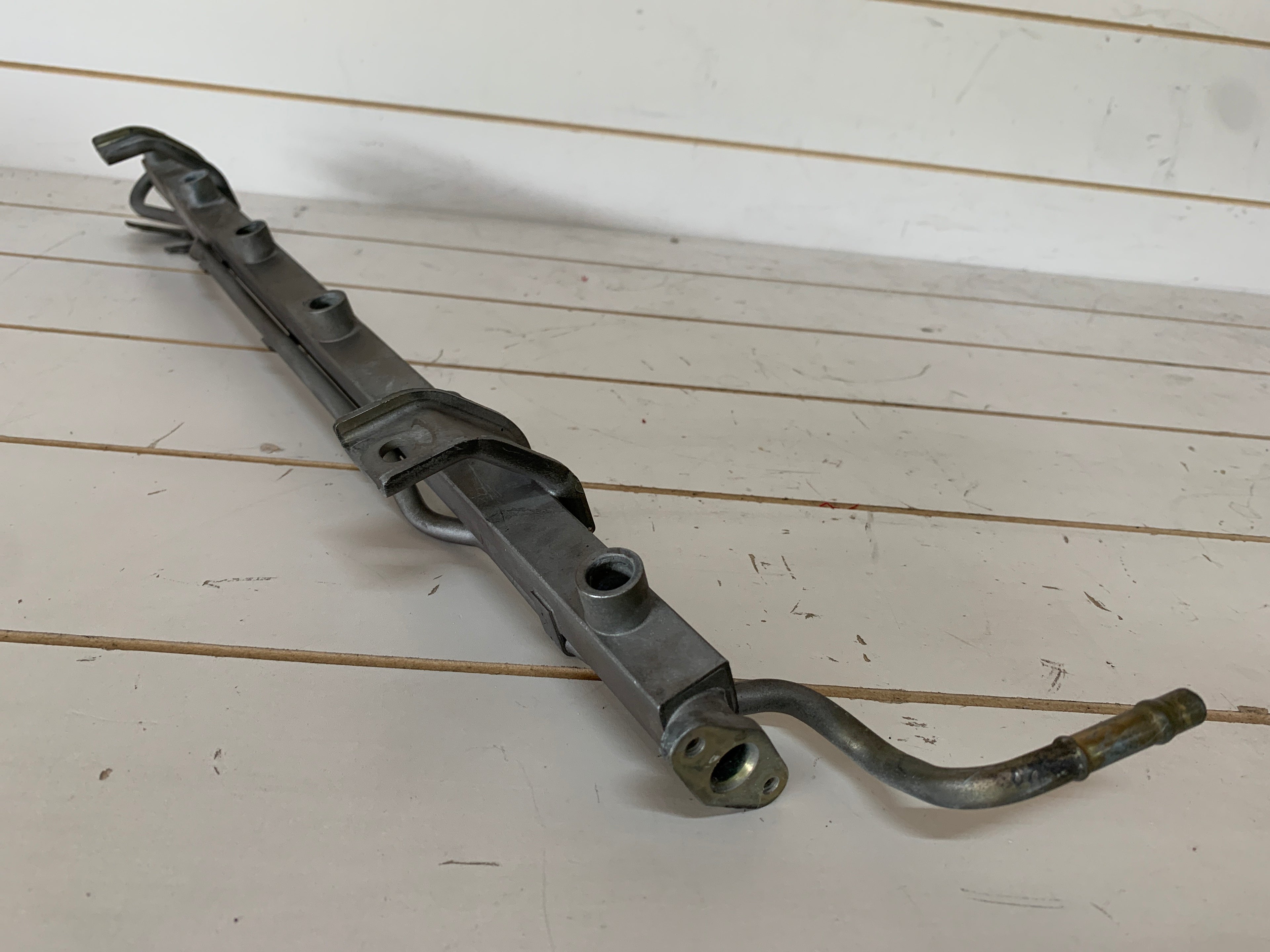 Fuel Rail, R32 GTR