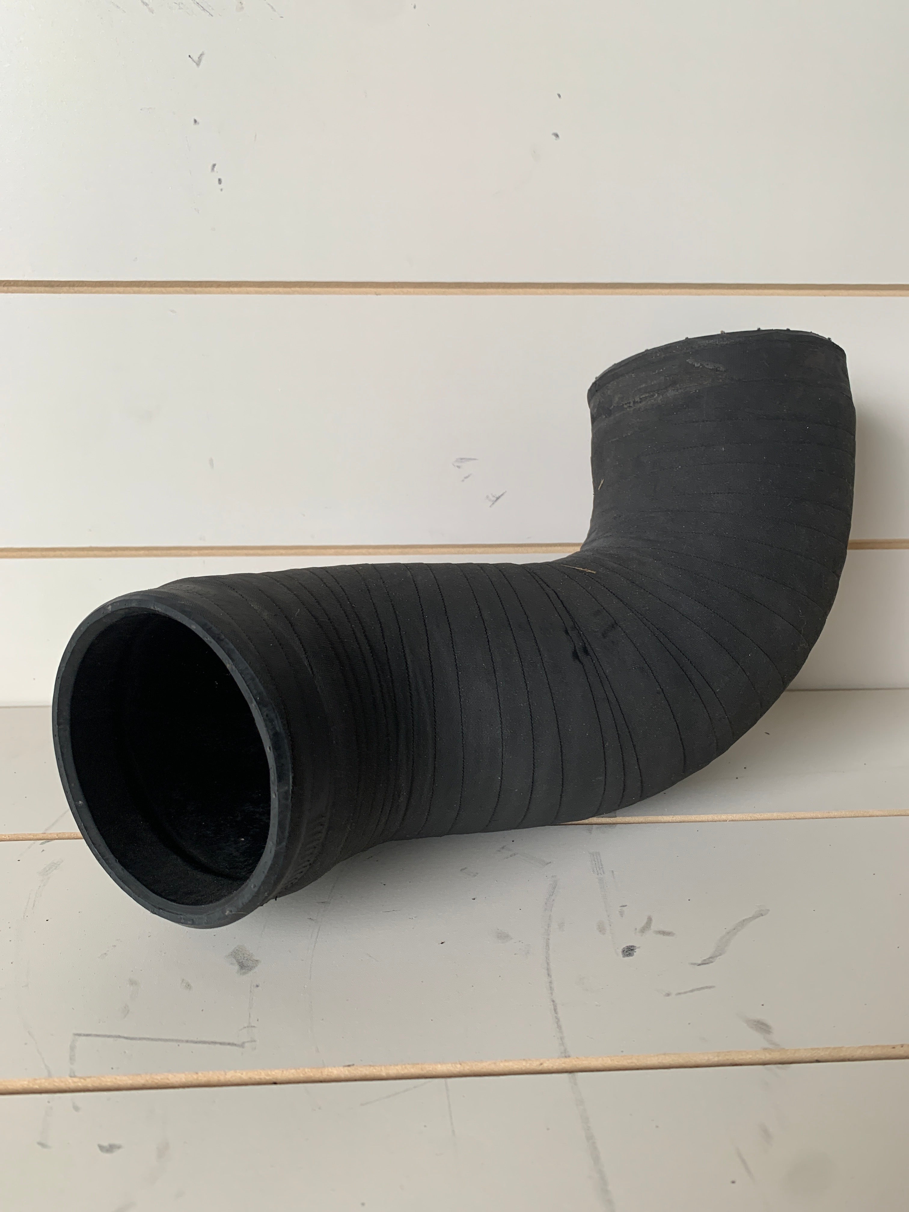 RUBBER Intercooler pipe to Plenum, GT-R
