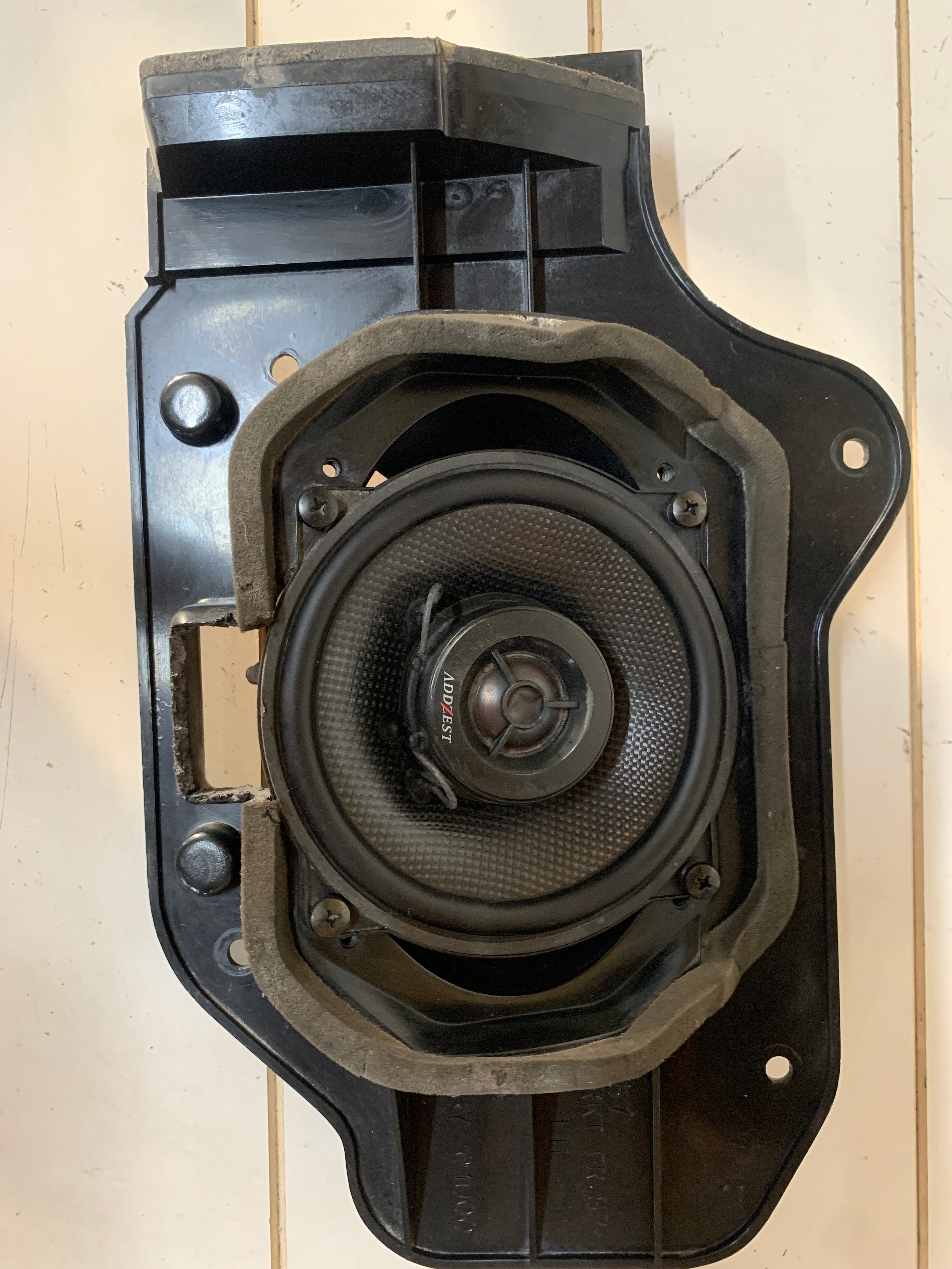 Front Speakers + Holders, R32