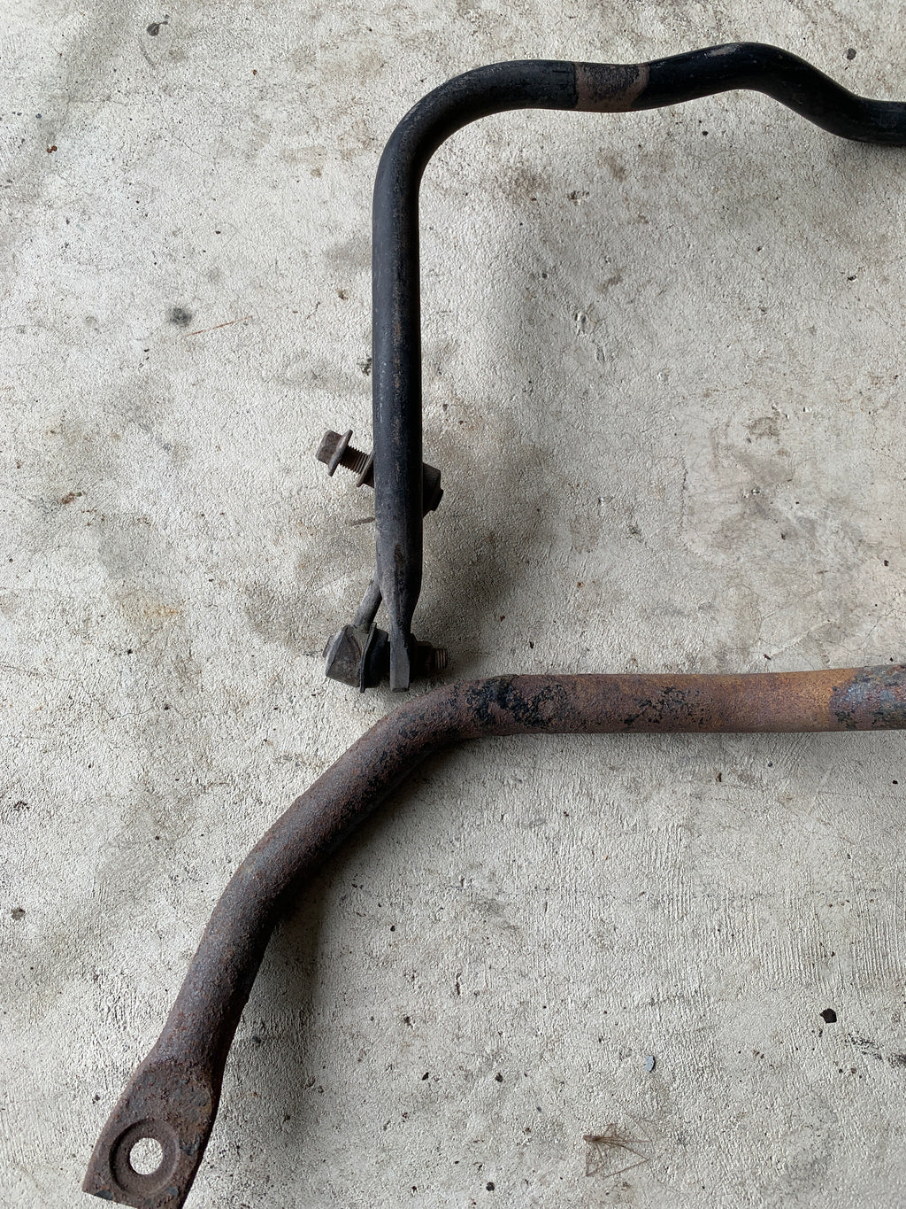 Front & Rear Sway Bars, R32 GTR