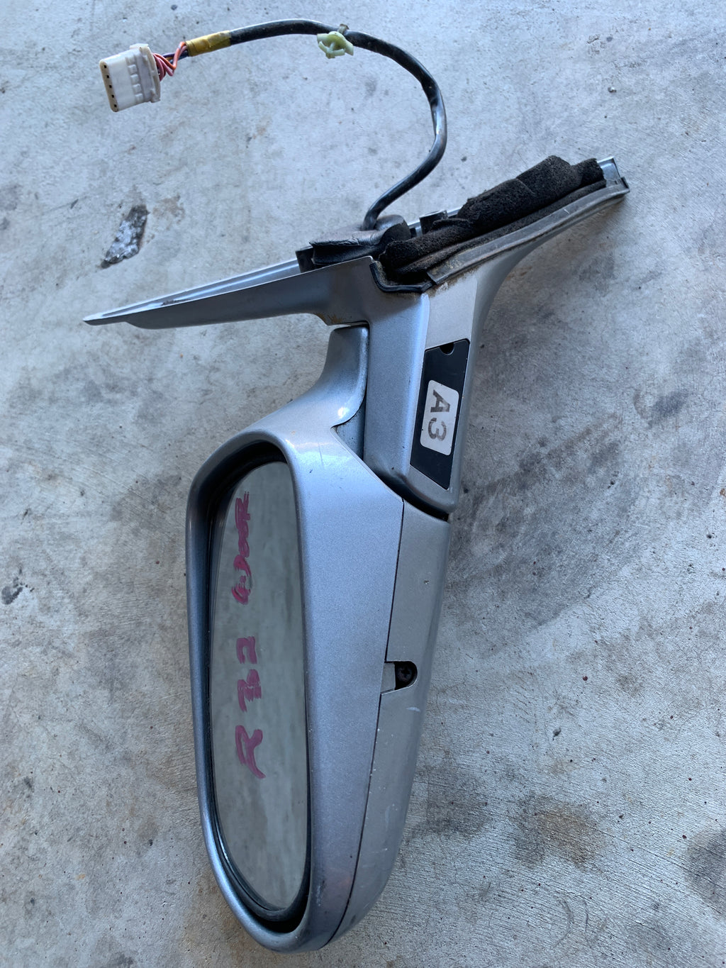 LEFT Wing Mirror, R32 4dr