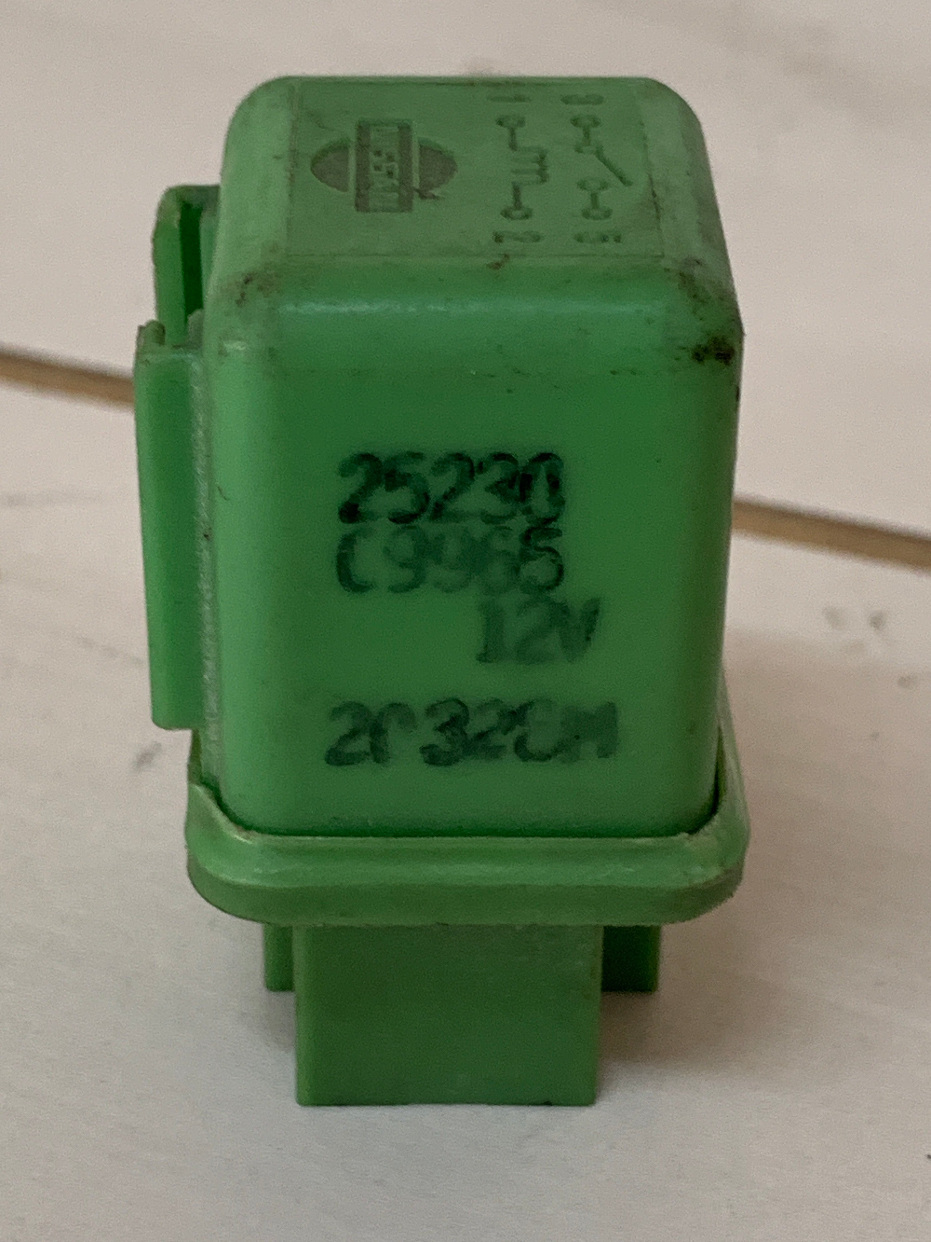 Common GREEN 12v Relay, R32