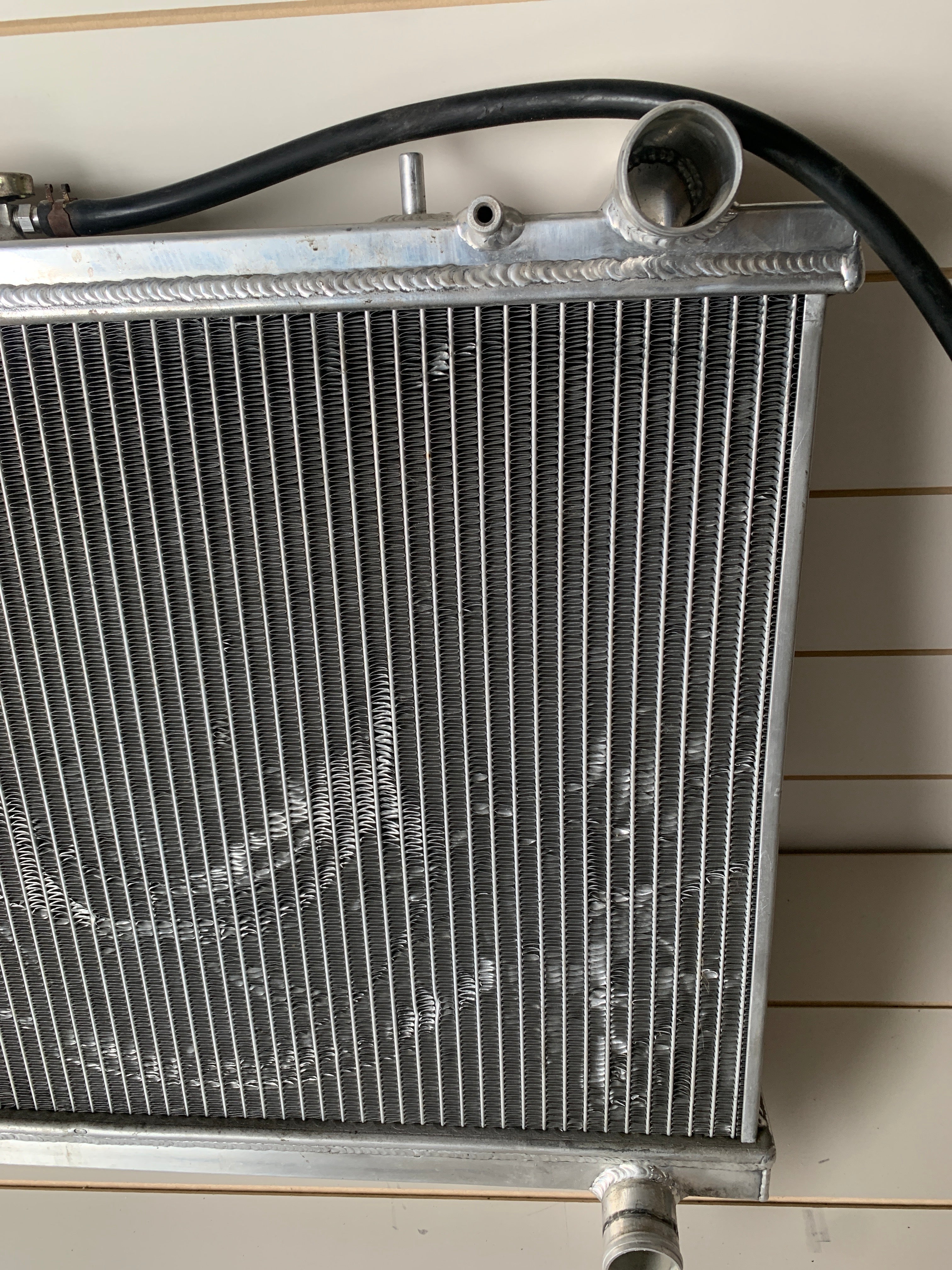 Alloy Radiator, R32