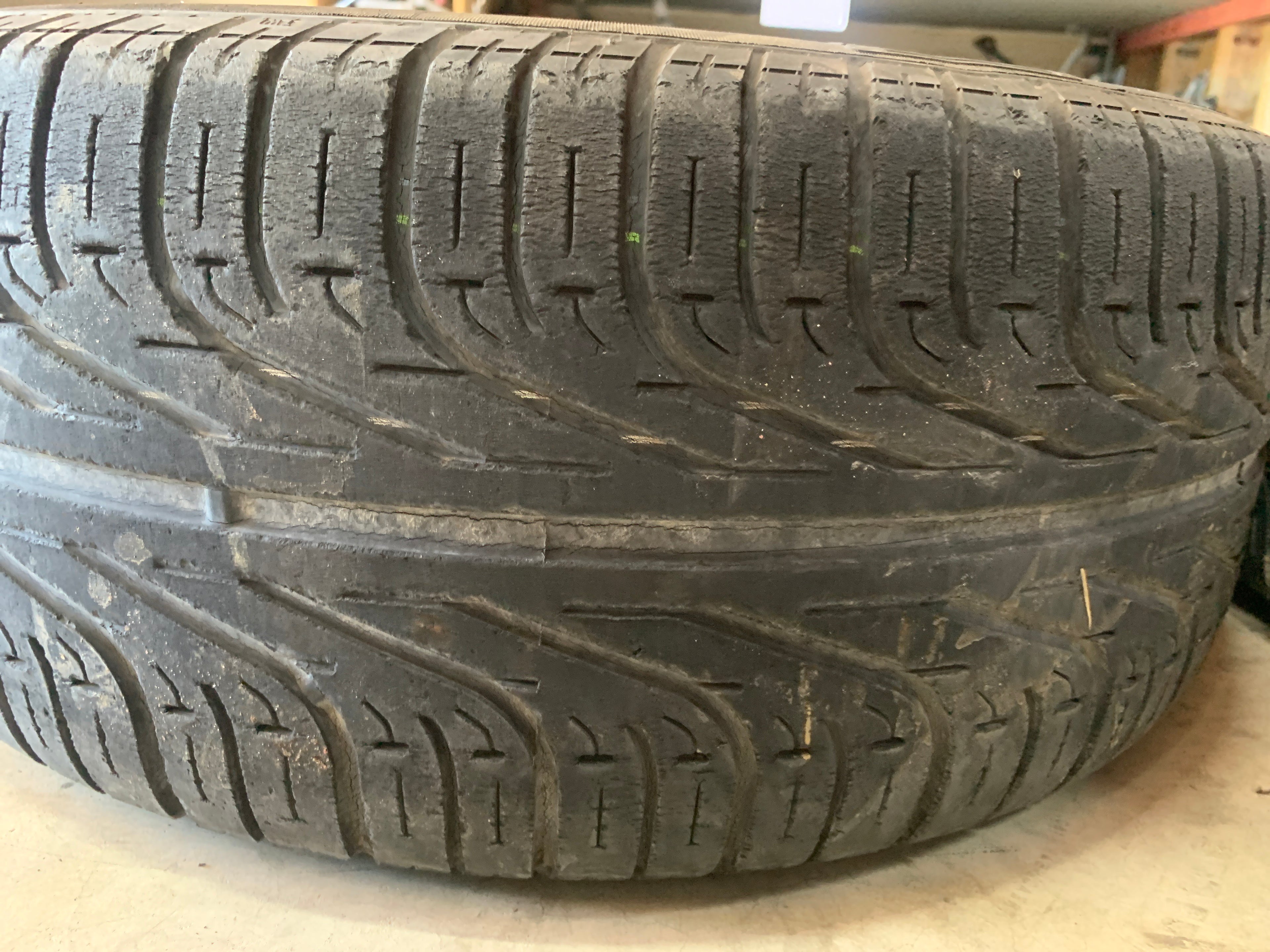 Giugiaro Wheels 225/50 R16