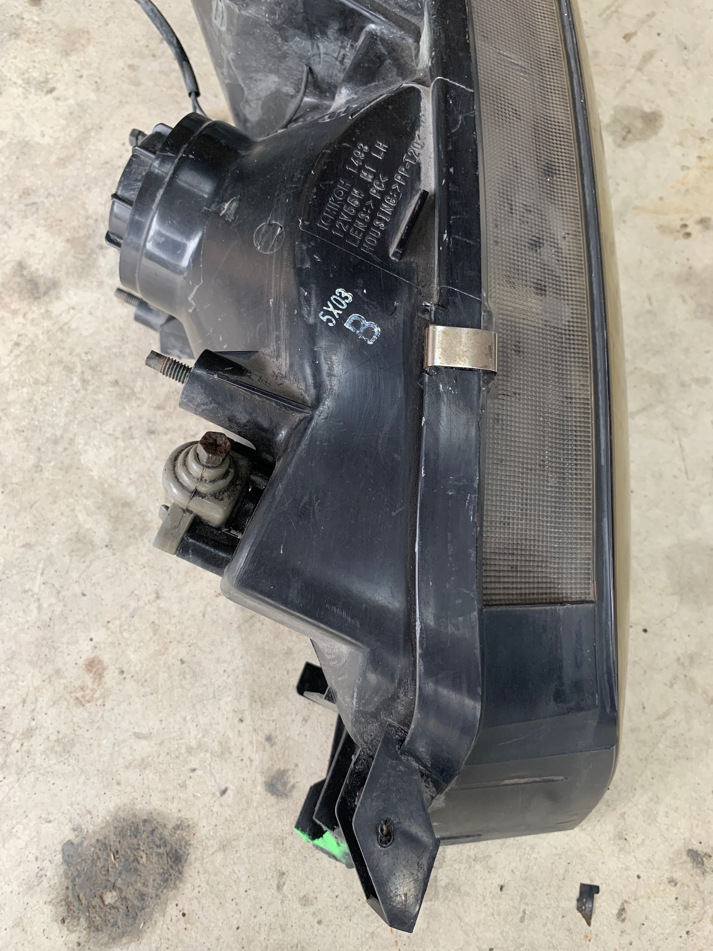 LEFT Headlight, R33 Series 1