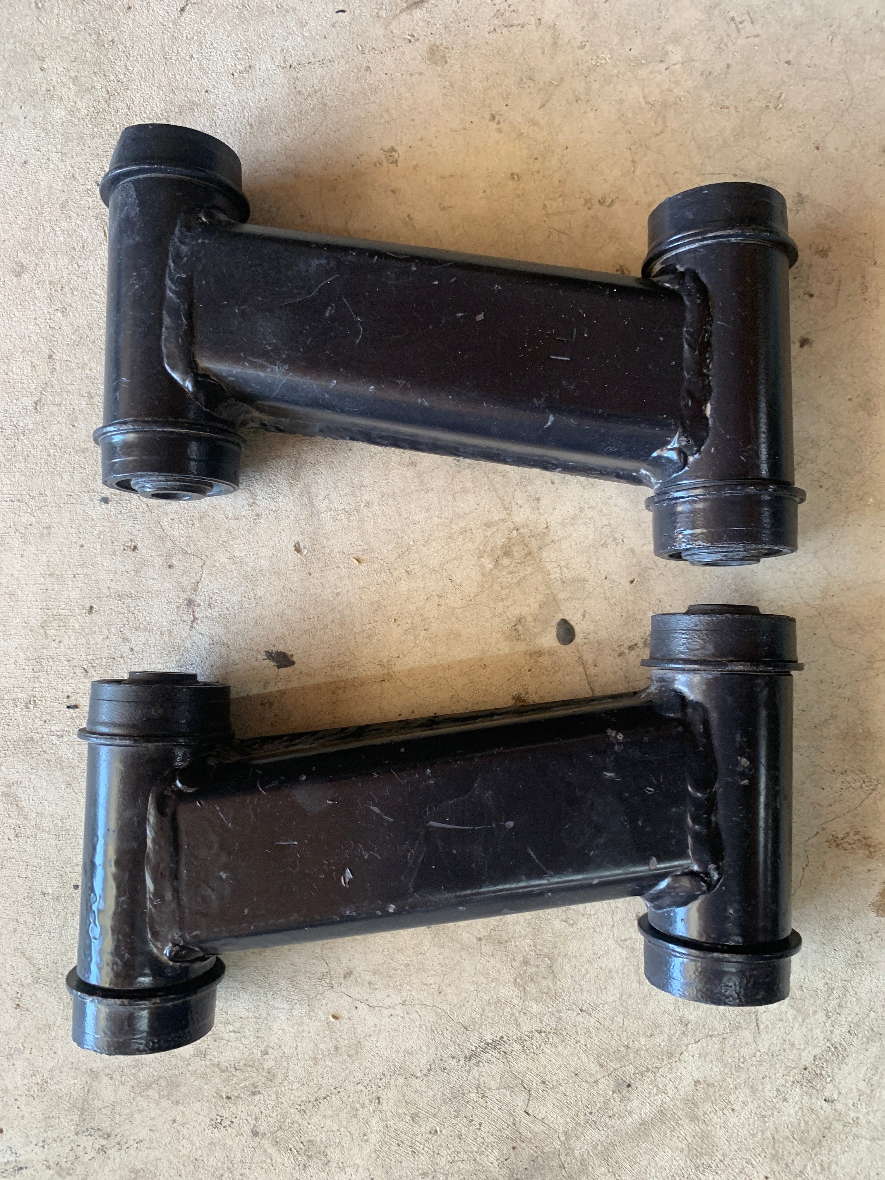 Negative Camber FRONT Upper Control Arms, R32