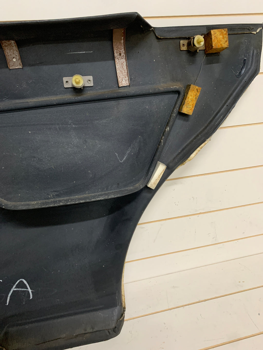LEFT Lower 1/4 Trim, R32 Coupe