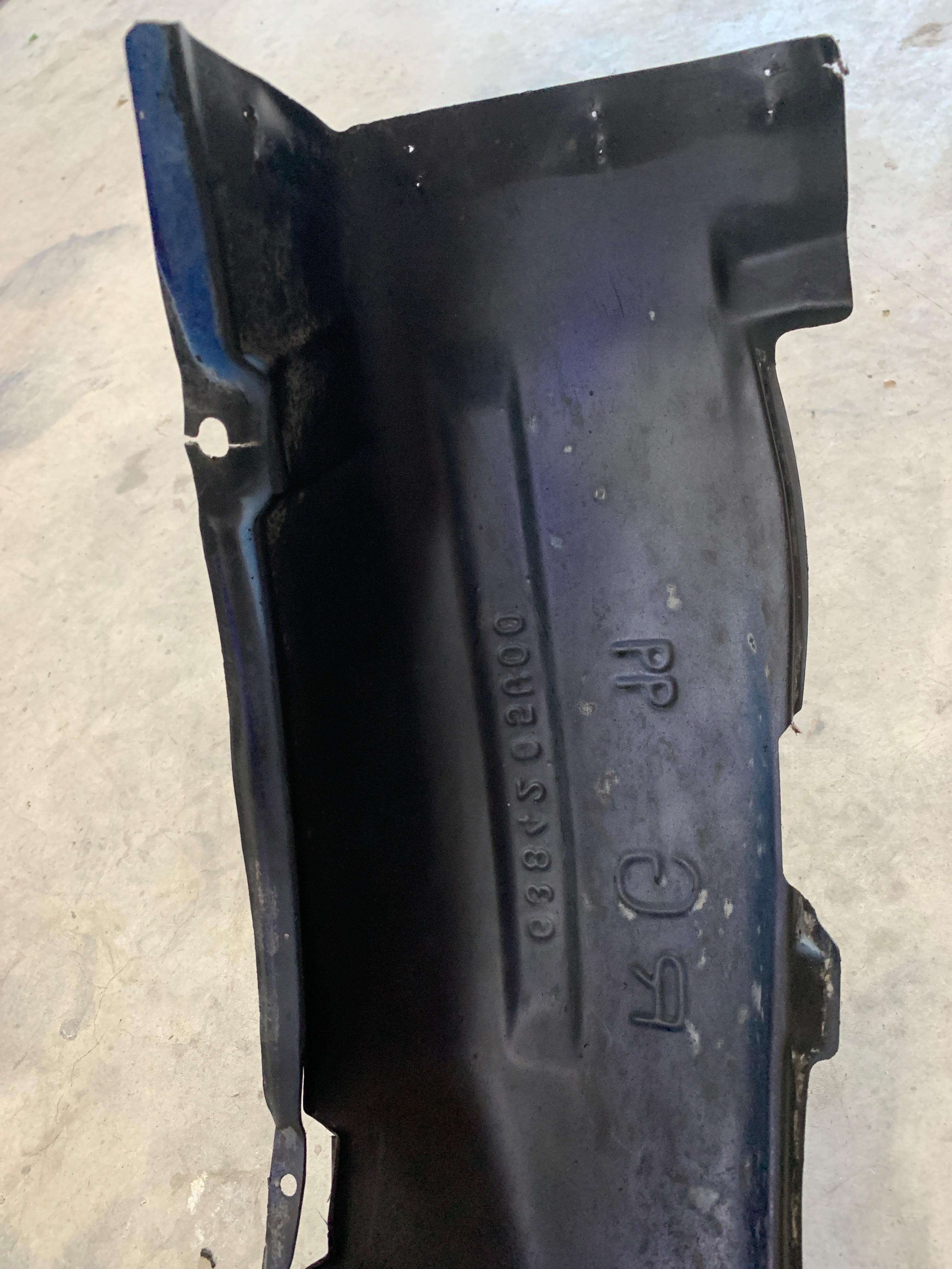Front LEFT Guard Liner (back), R32 GTR