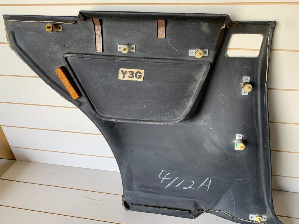 PAIR Lower 1/4 Trim, R32 Coupe