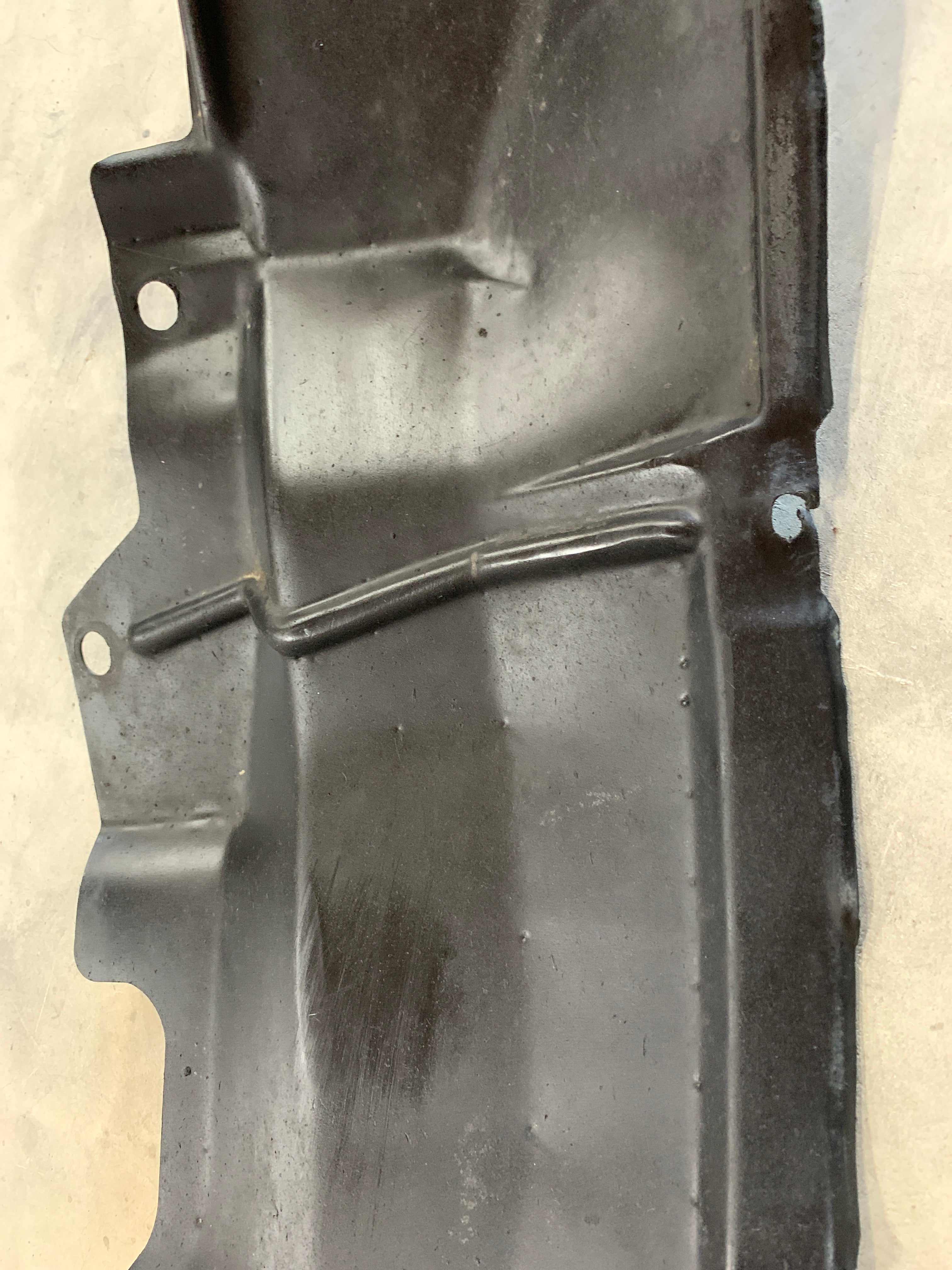 Front LEFT Guard Liner (back), R32 GTR