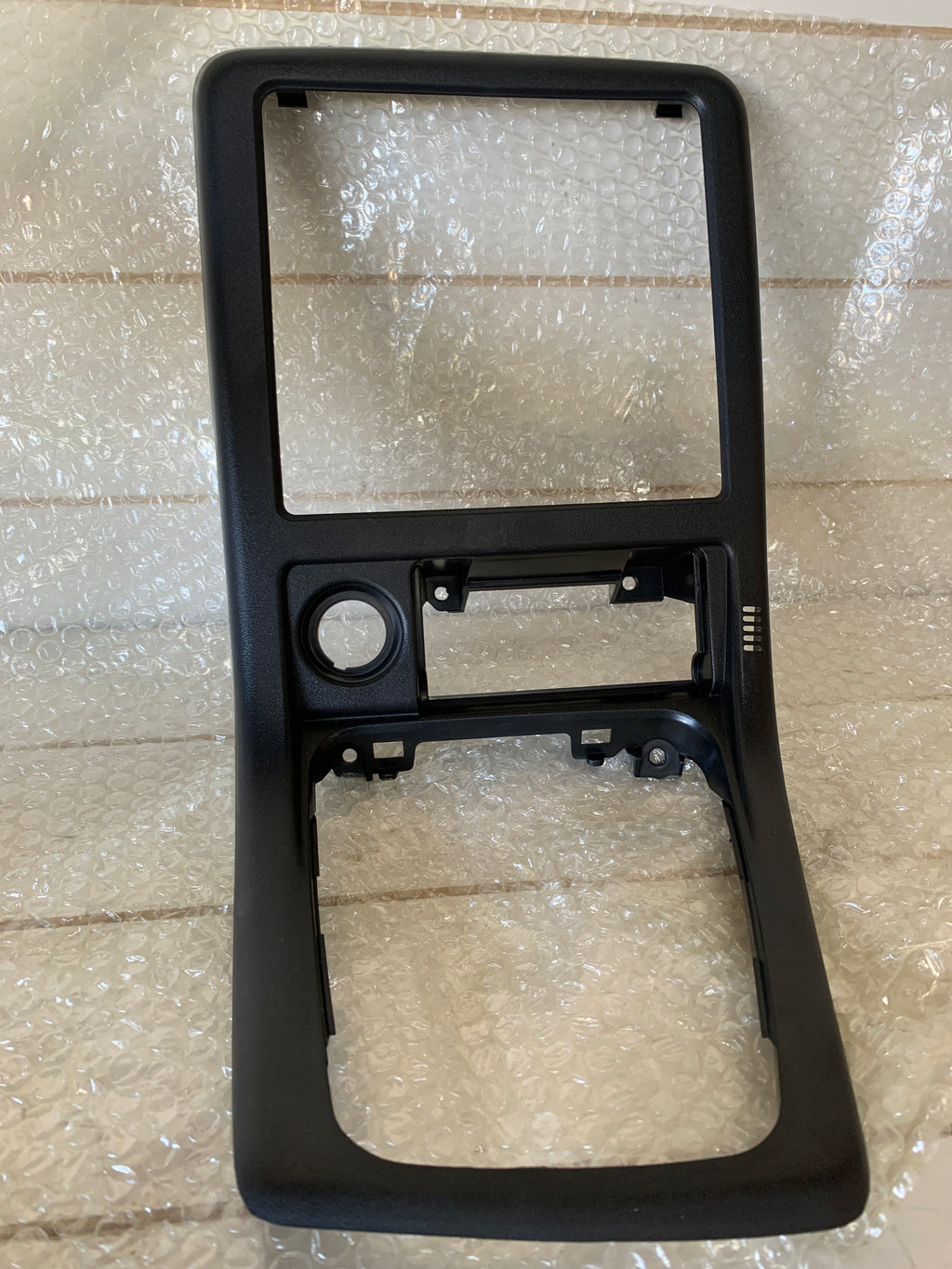 NEW Stereo Trim, R32