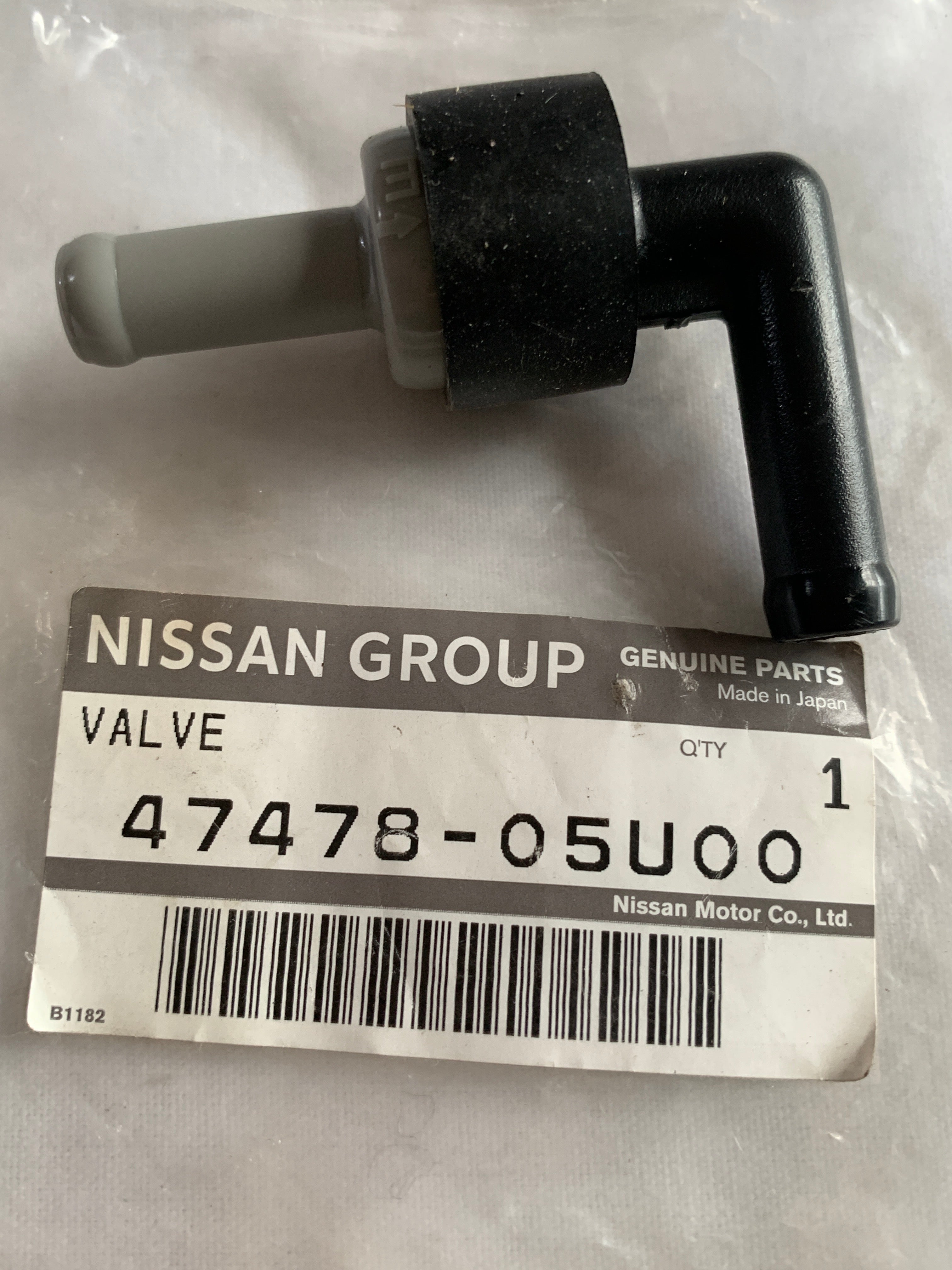 NEW Genuine Clutch booster Check Valve, R32/33/34