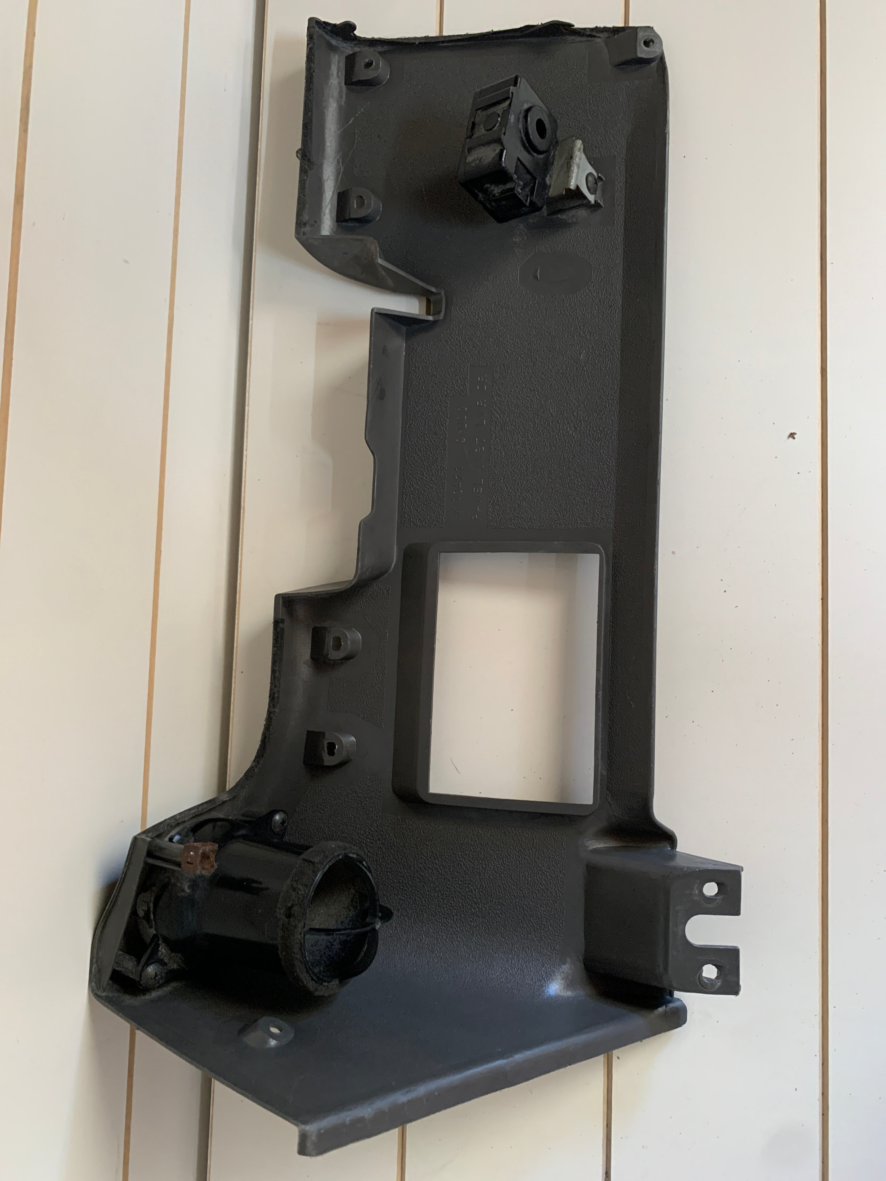 Lower Dash Panel GREY, R32