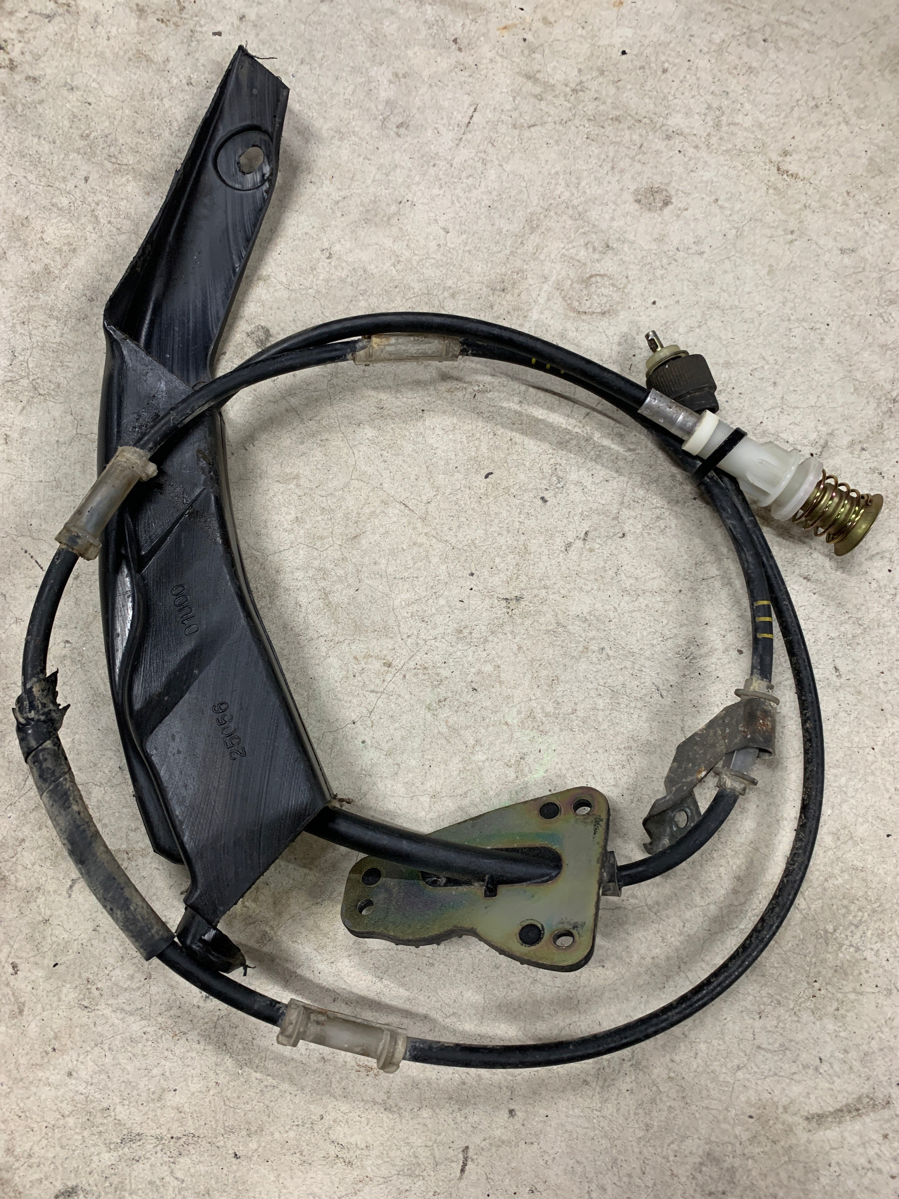 Speedo Cable w/guide, R32 GTR