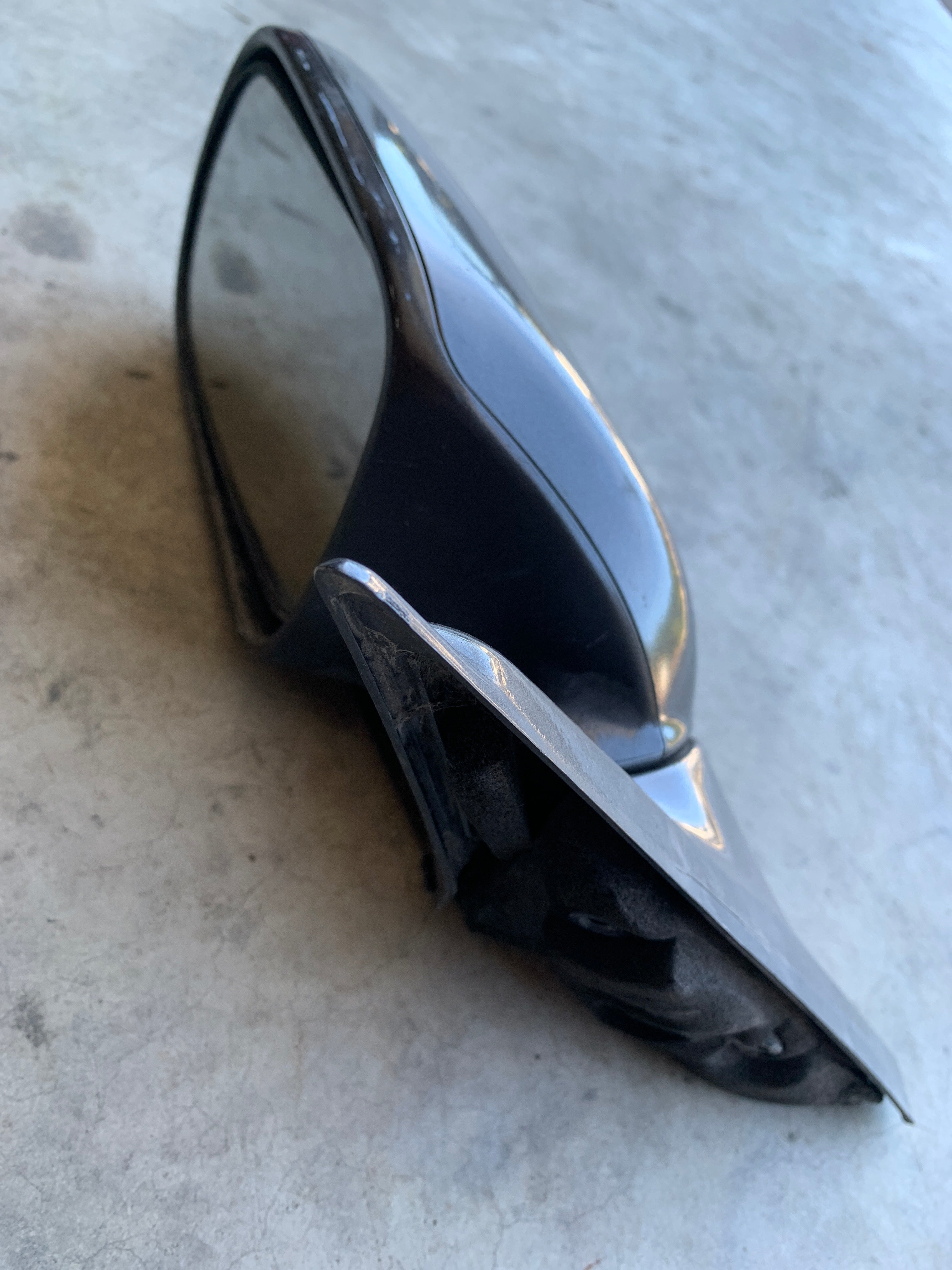 LEFT Wing Mirror, R32 4dr